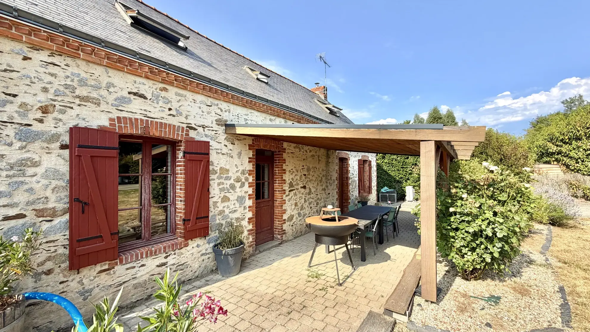Maison ancienne à Villemoisan avec terrain et dépendances – Idéal nature