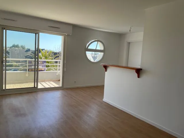 À vendre appartement T2 à Vannes Ouest avec balcon et parking