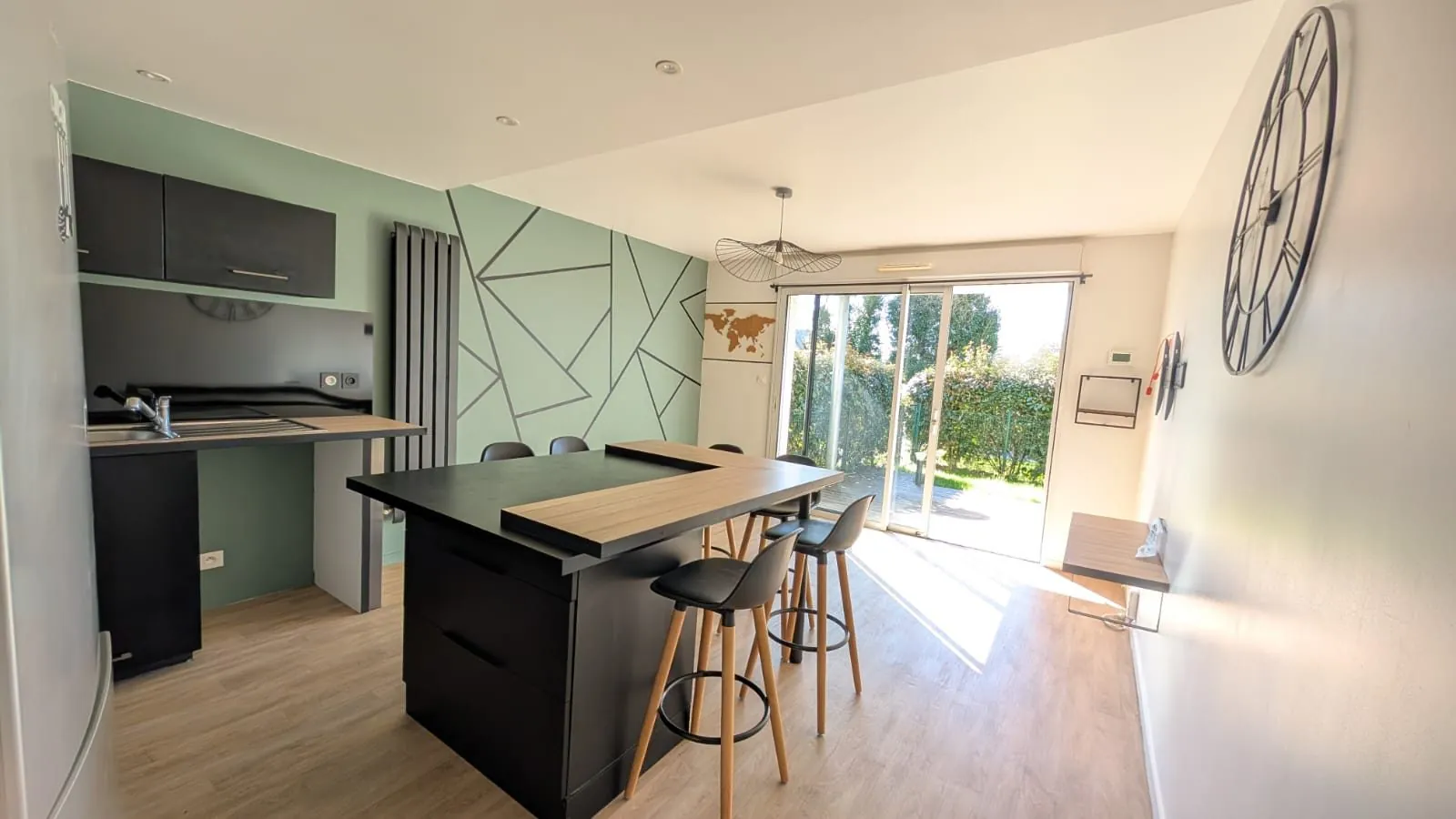Appartement T2 lumineux avec terrasse et jardin à Theix-Noyalo
