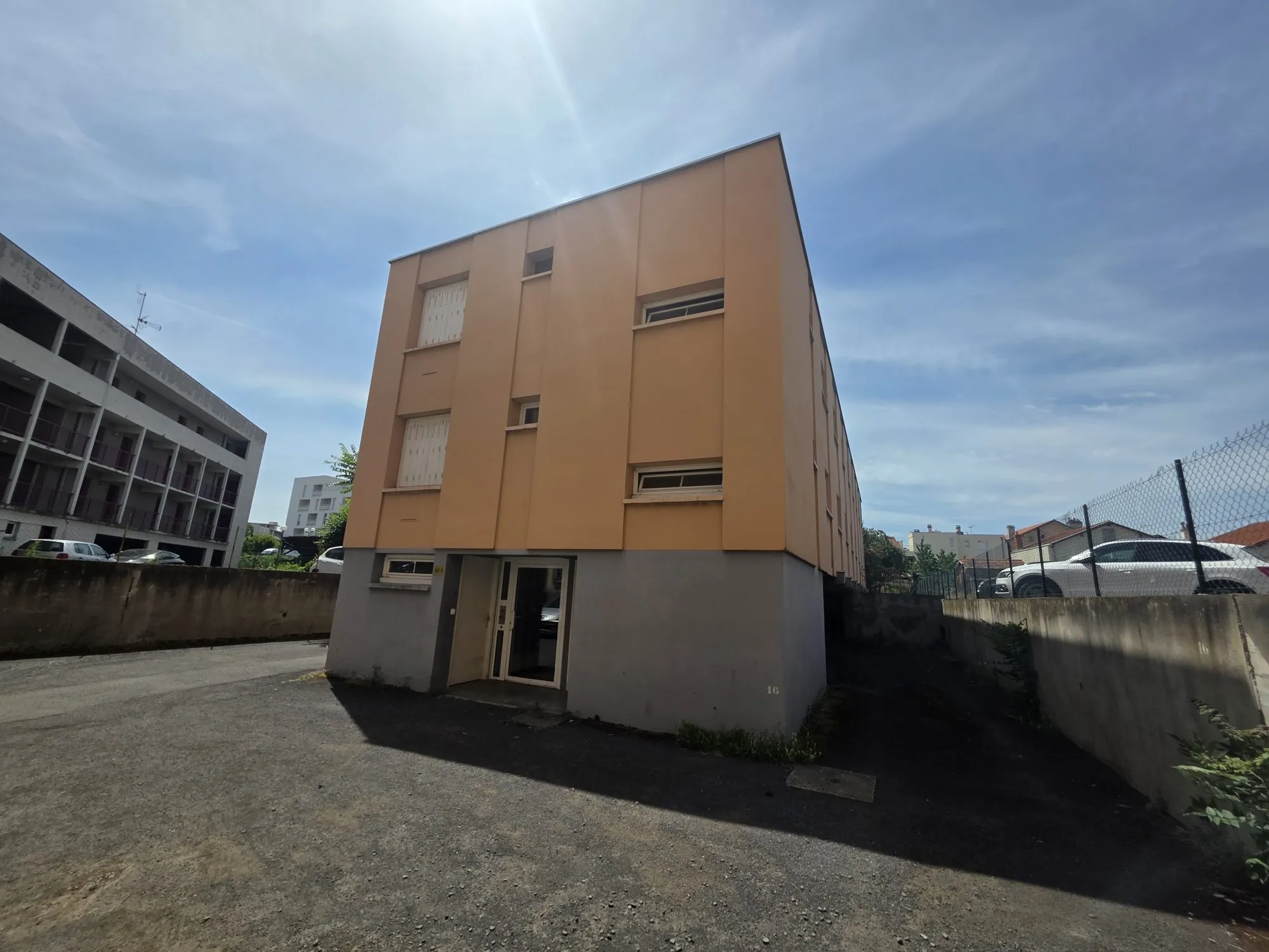 Studio de 18m² à Clermont-Ferrand, clé en main, loué 450€/mois - Idéal investisseur