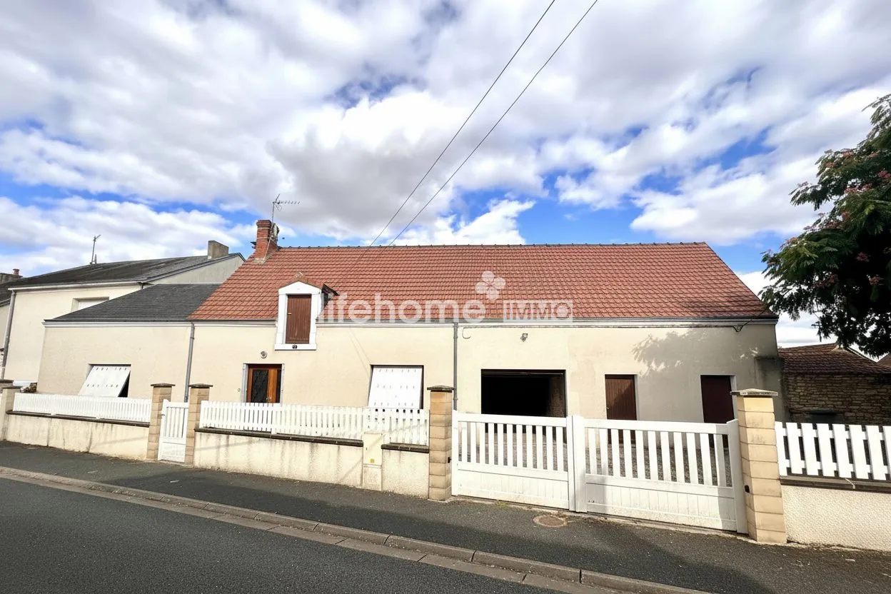 Maison de campagne à vendre à Coings avec grand potentiel et jardin clos