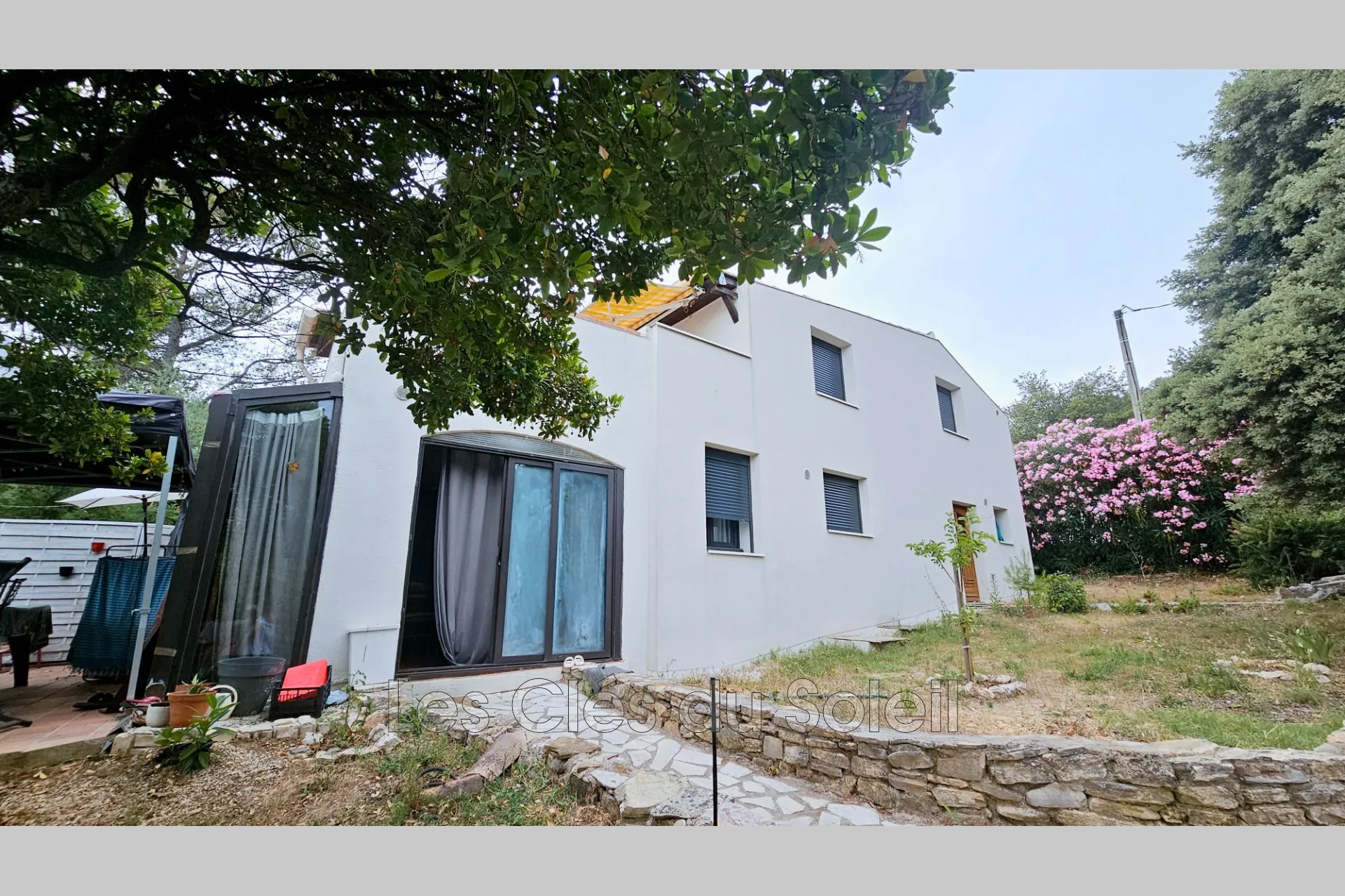 Maison familiale avec terrasse, jardin et piscines communes à Le Val