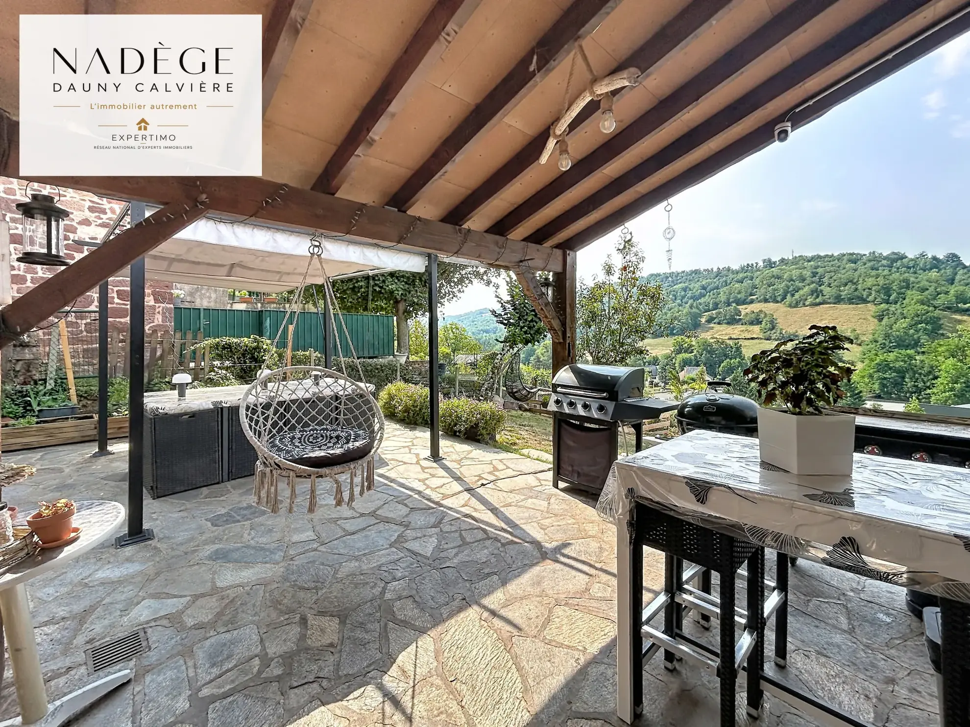 Maison en pierre avec jardin privé à Saint-Cyprien-sur-Dourdou, Aveyron