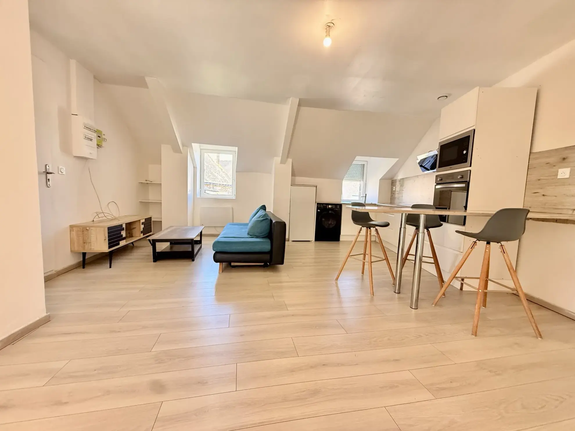 Appartement T3 à vendre à Baud au dernier étage, lumineux et rénové