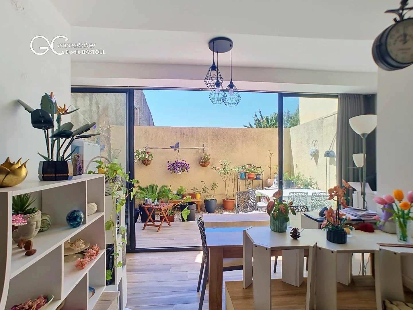 Maison 3 chambres avec terrasse, jardin et panneaux solaires à Quarante