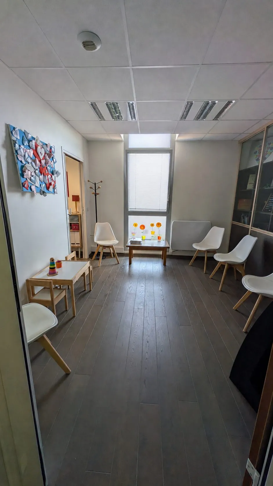 Bureaux de 43 m² à Vannes Ouest avec parking privé et excellente visibilité