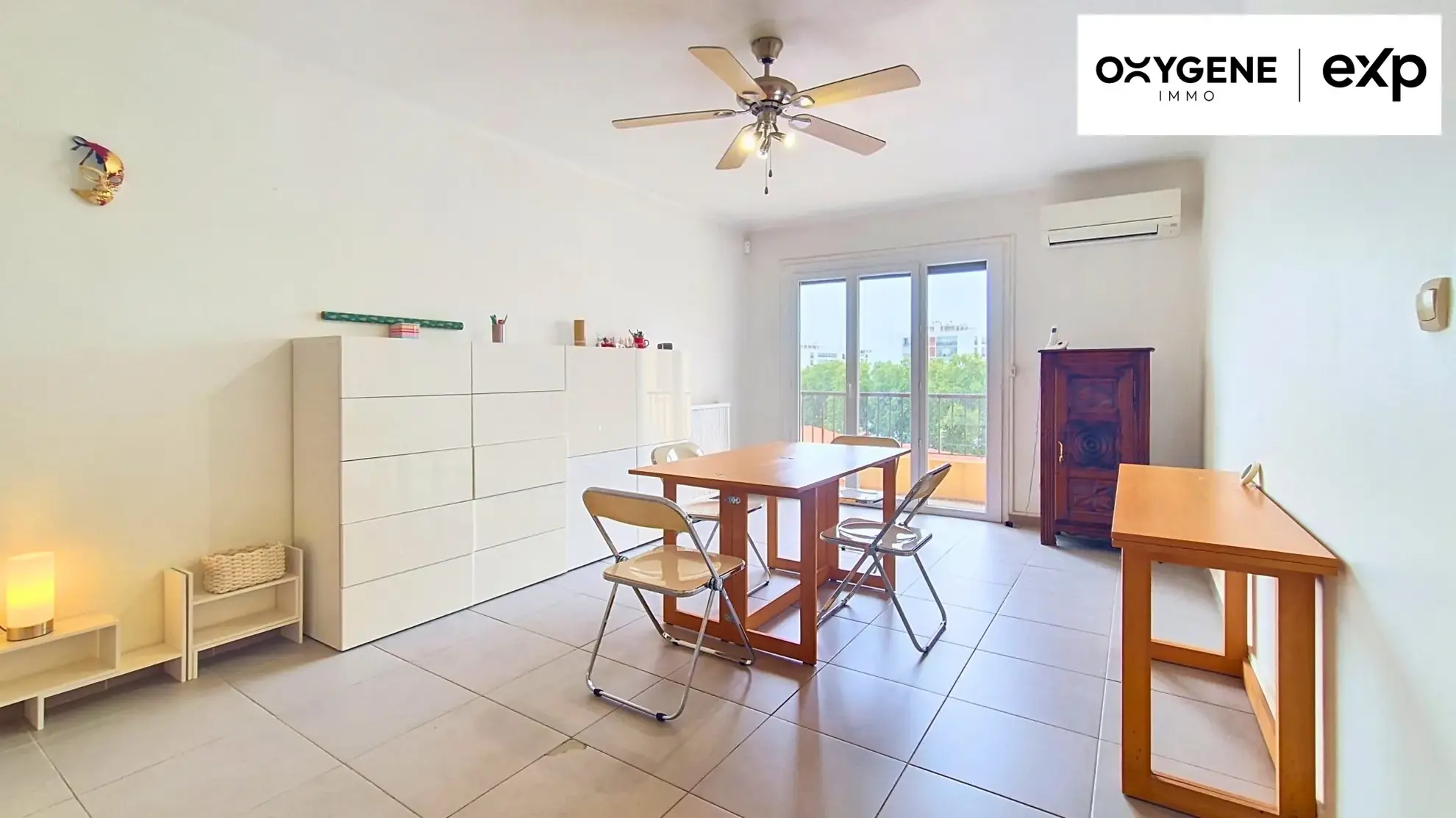 Appartement lumineux au dernier étage à Perpignan avec 2 parkings et vue dégagée