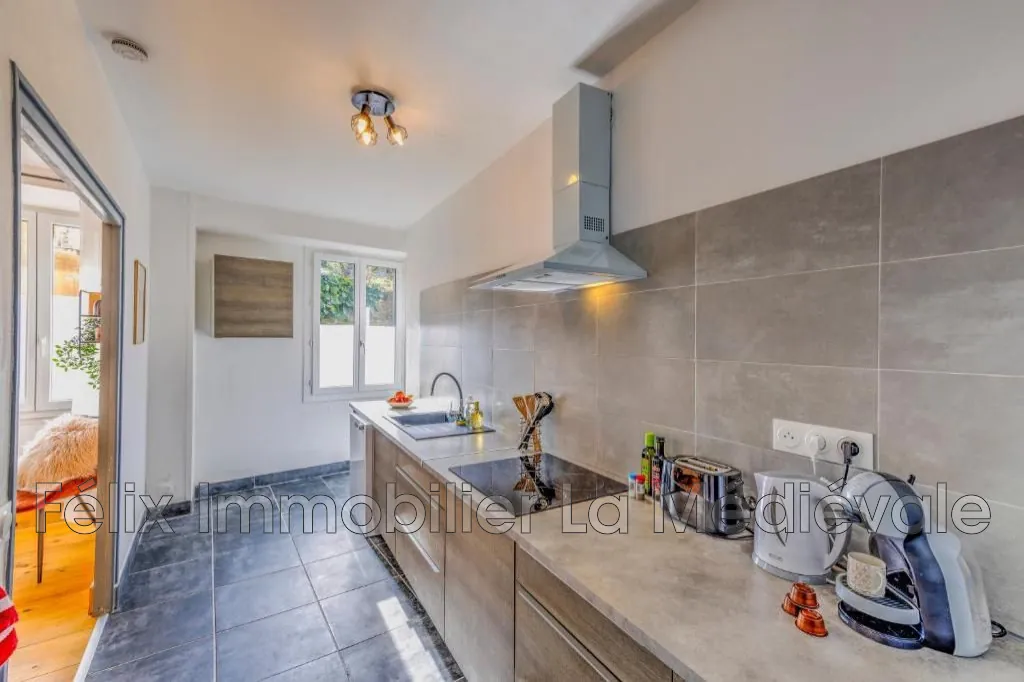 Appartement T3 climatisé à vendre à Sarlat, proche du centre historique