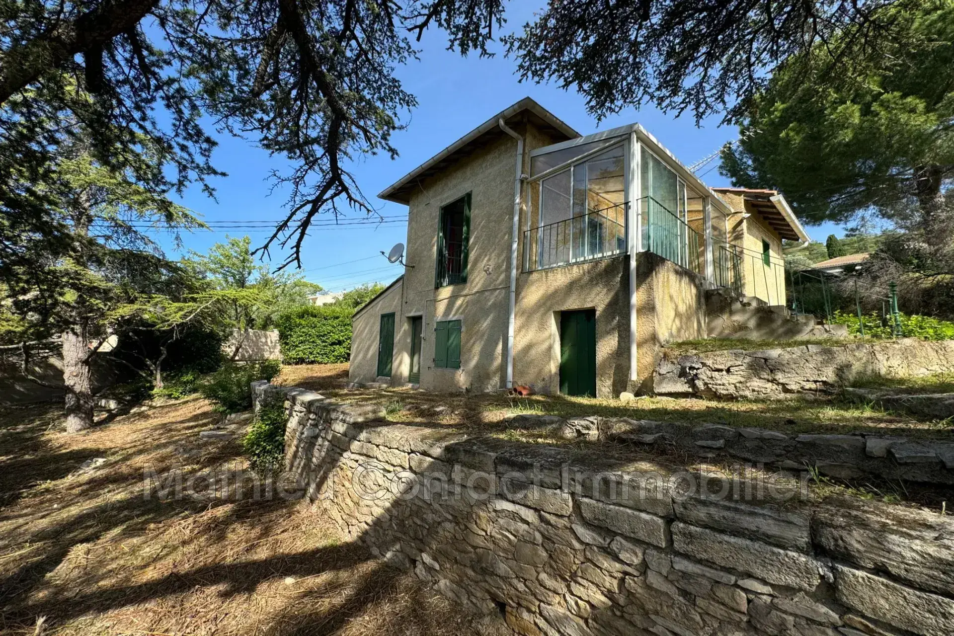 Maison à rénover de 67 m² avec vue dégagée à Calvisson – Terrain de 496 m² 
