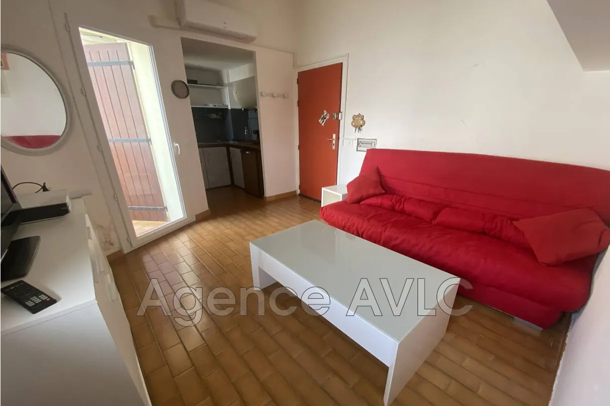 Appartement lumineux au centre des Saintes-Maries-de-la-Mer avec balcon