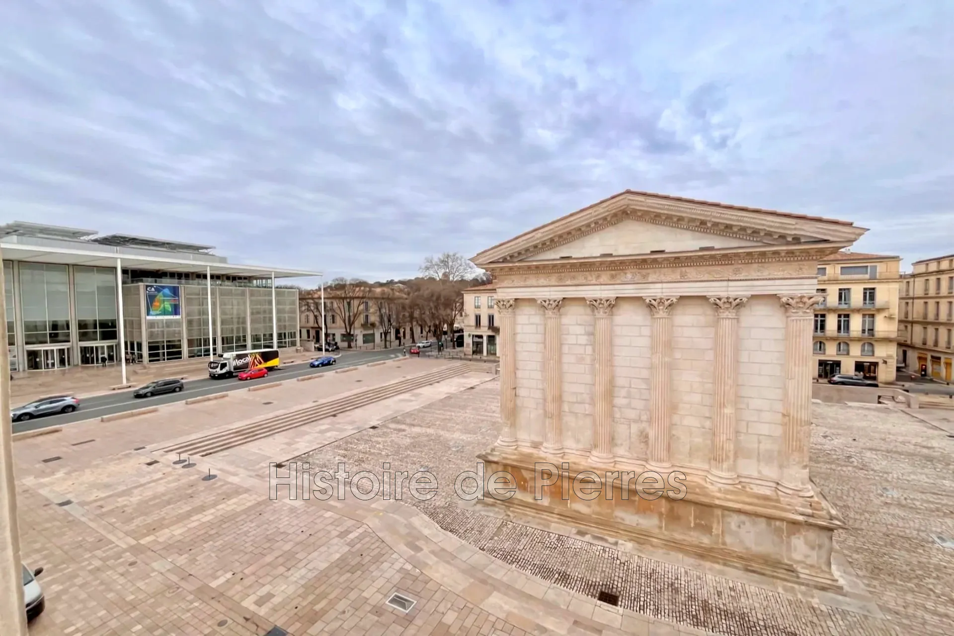 Appartement duplex avec vue sur la Maison Carrée à Nîmes - 3 chambres