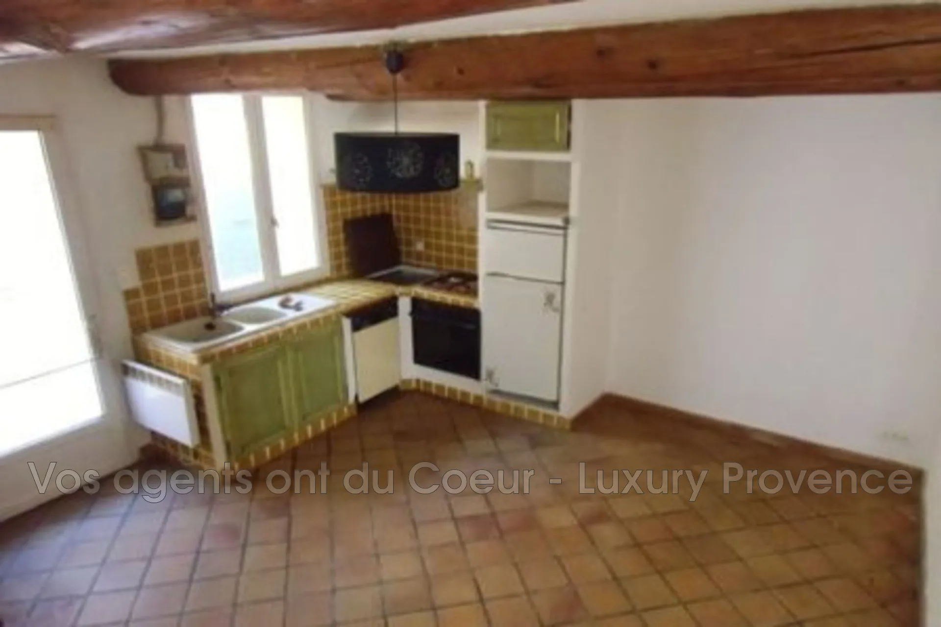 Charmant appartement de 41 m² à Saint-Savournin dans le hameau de la Valentine