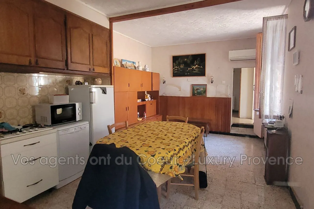 Maison 3 pièces à Gréasque avec terrasse, garage et cave - Opportunité à saisir