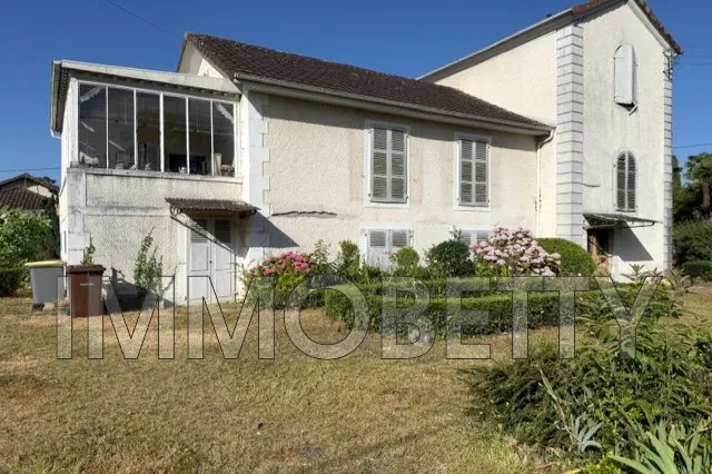 Maison à vendre à Jurançon – 3+ chambres, jardin, garage, rénovation possible
