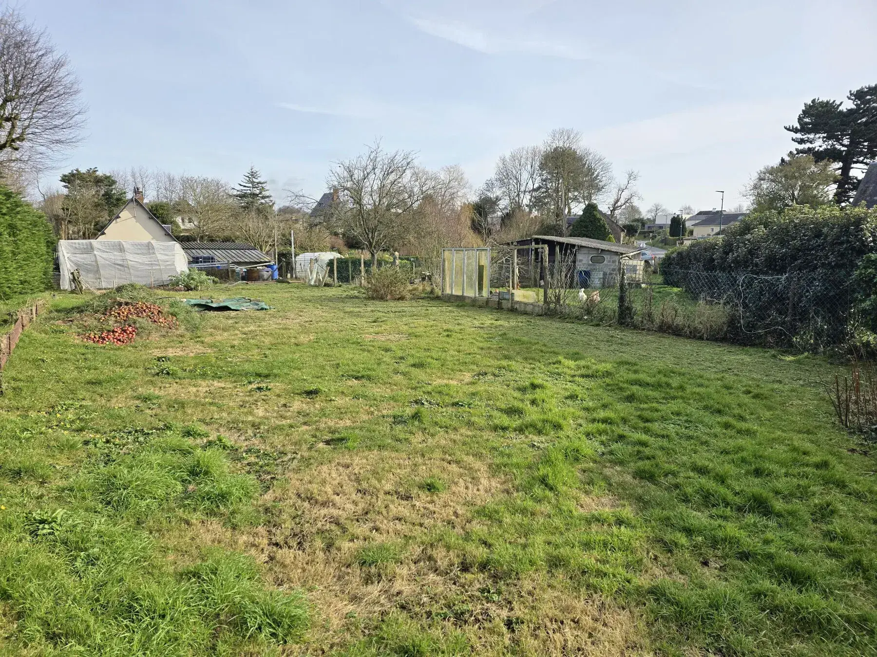 Terrain constructible de 704 m² à vendre à Fécamp, proche centre ville