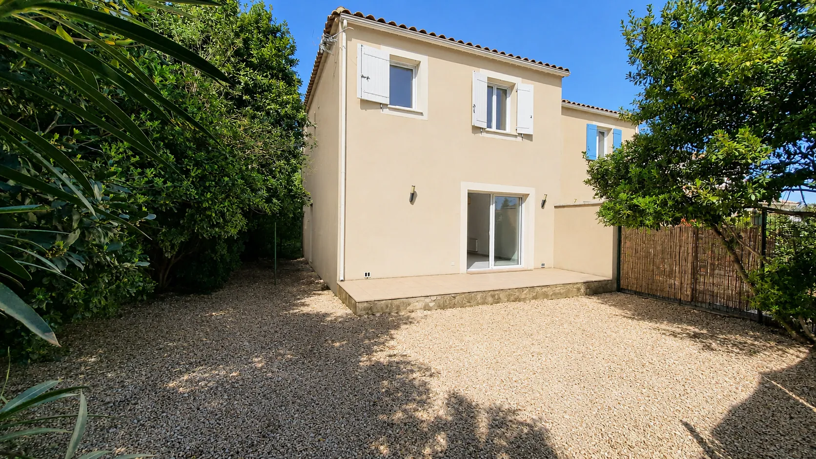 Villa T4 avec jardin et garage à Entraigues-sur-la-Sorgue - Idéalement située