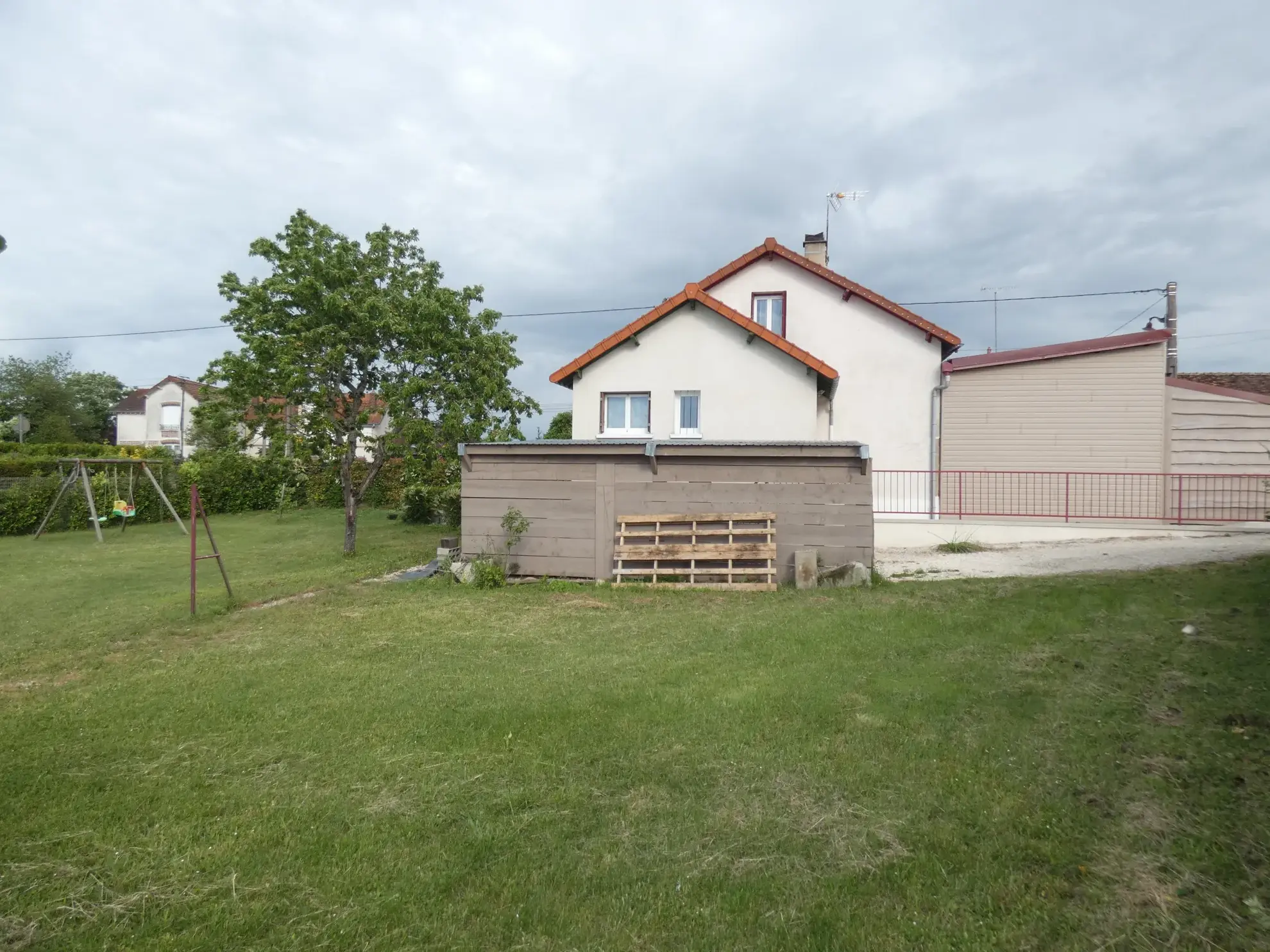 Maison familiale de 4 chambres à Charmoy près de Joigny et Migennes