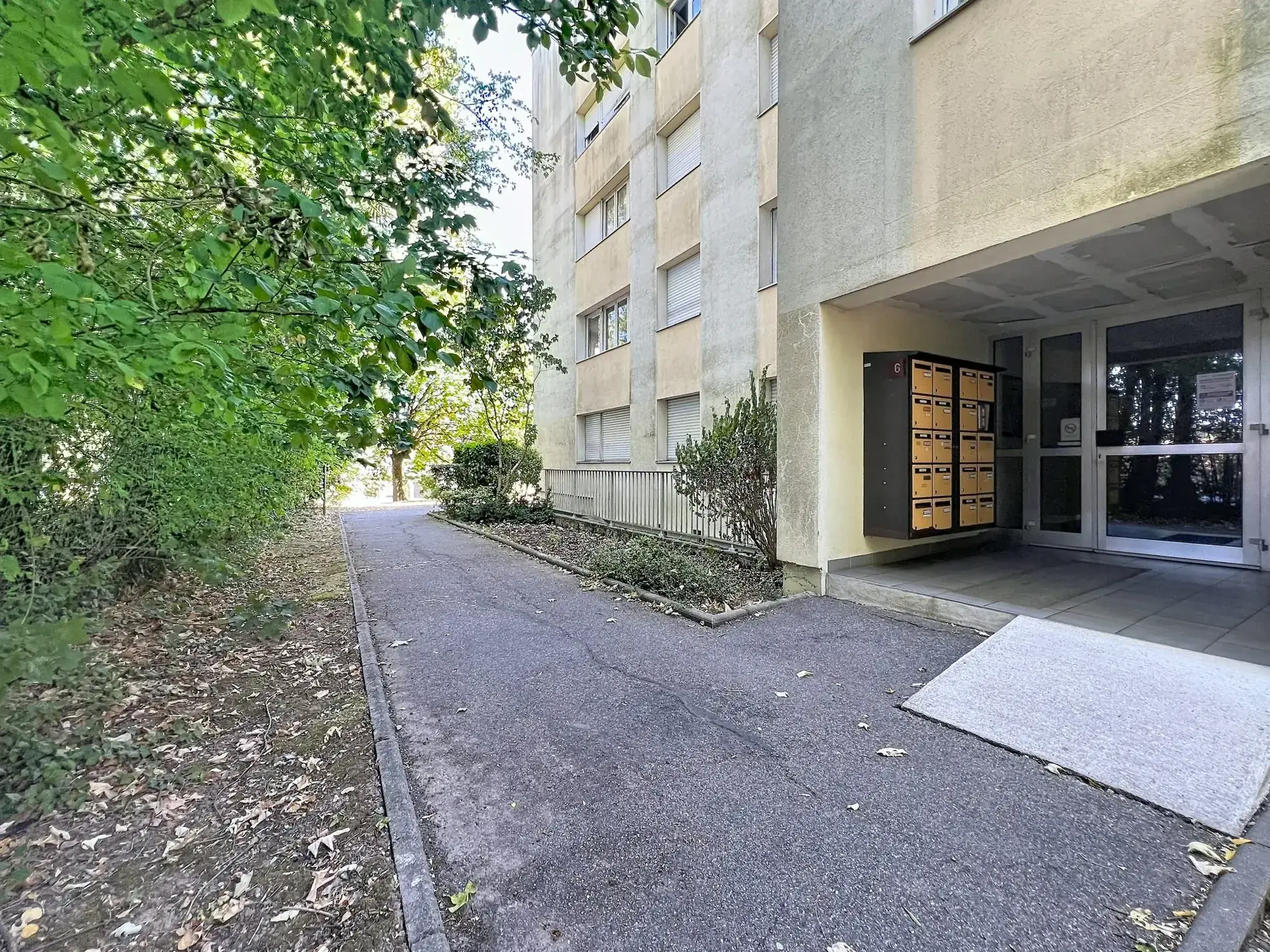 Appartement T4 avec cave et stationnement à Metz Vallières - 73m²