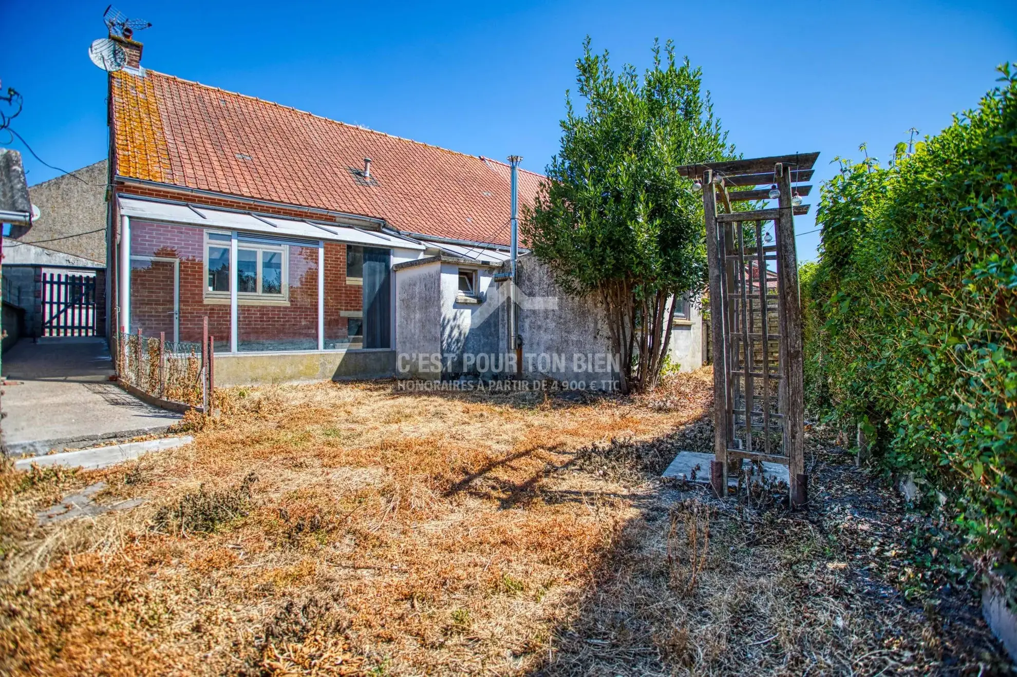 Maison semi-individuelle de 147 m² à Houtkerque, proche commodités