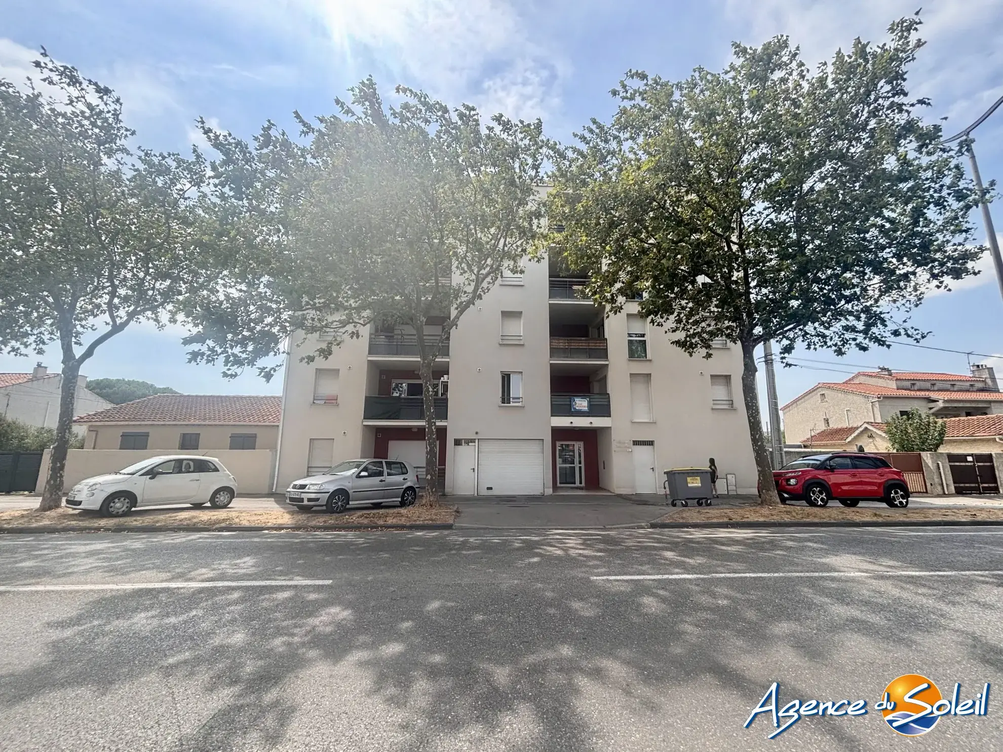 Appartement T2 à vendre à Narbonne, résidence récente avec terrasse et stationnement