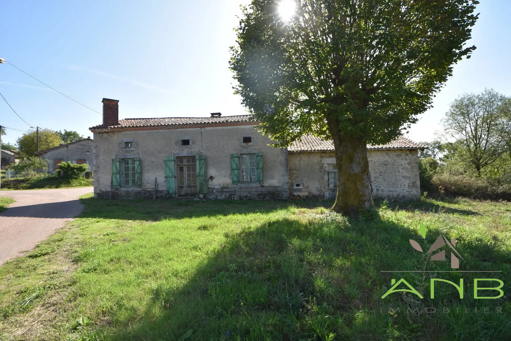 Maison de campagne à rénover à Bussière-Badil, Périgord Vert – Grand potentiel