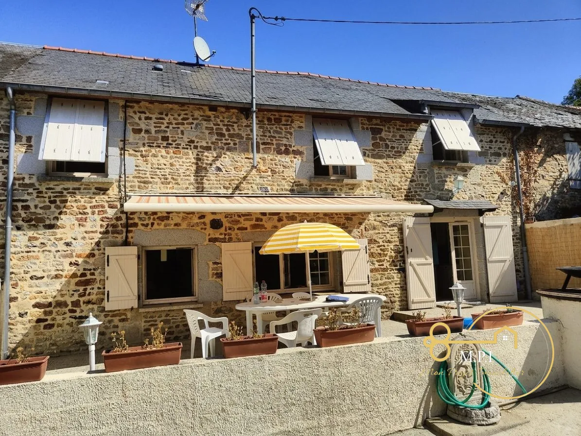 Maison en pierre avec dépendance et terrain à Saint Nicolas des Bois