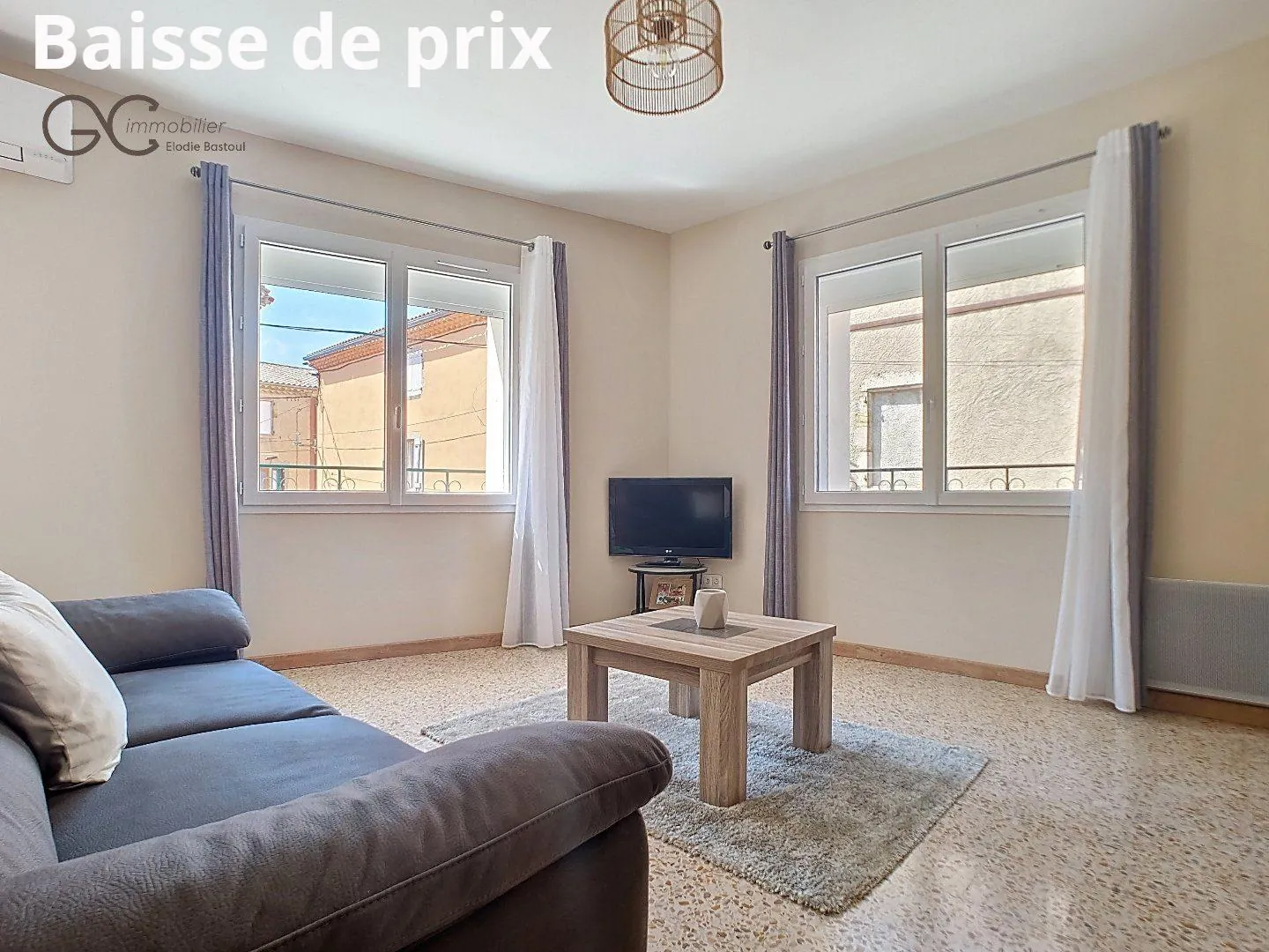 Superbe maison de village rénovée avec grand garage à Saint-Chinian