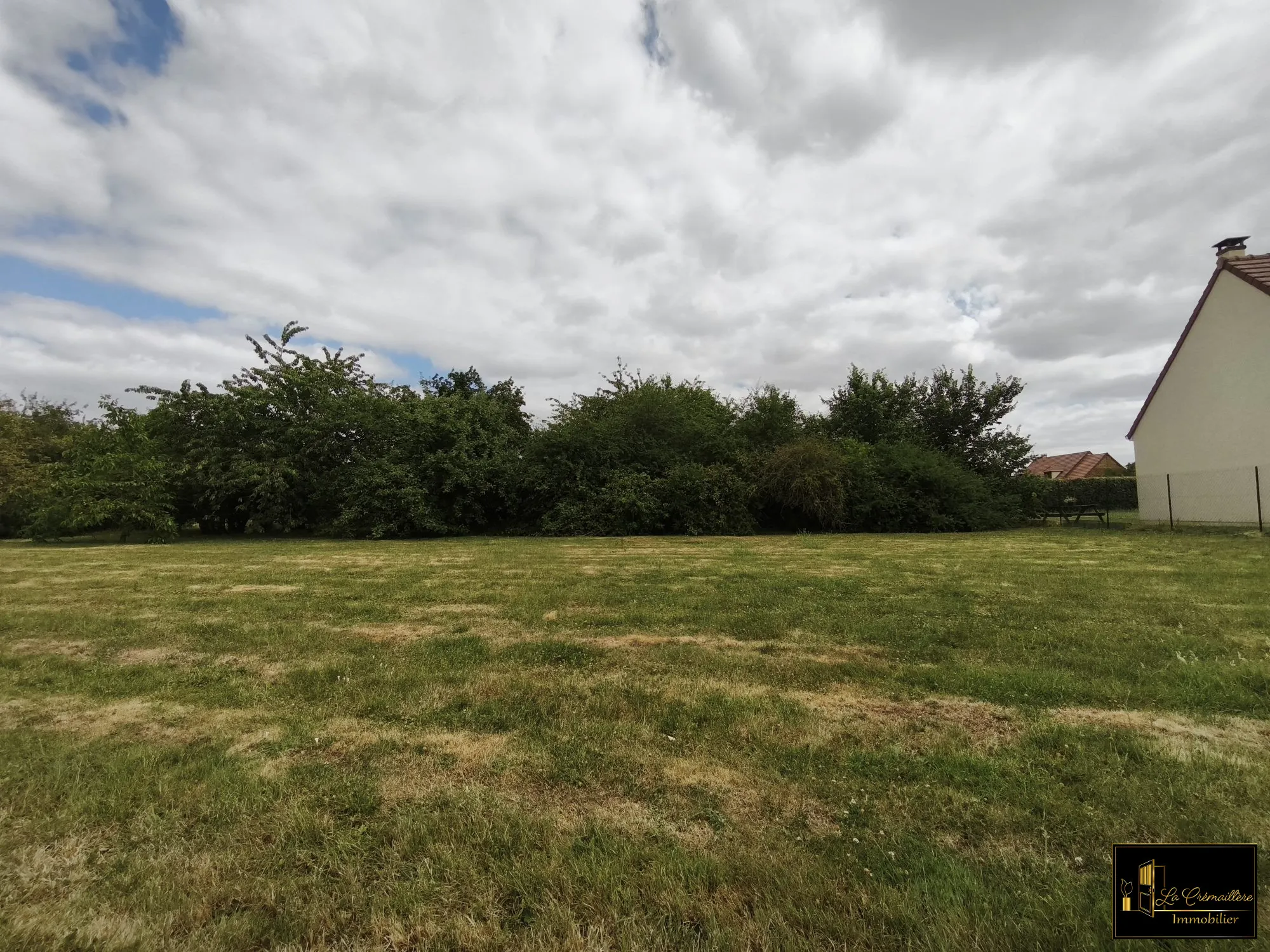 Terrain à vendre à Corbreuse de 648 m², viabilisé, idéal pour construire