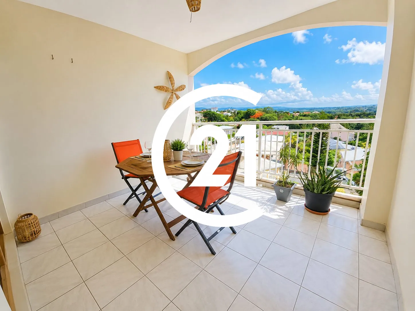 Appartement T2 lumineux avec terrasse à Acajou, Le Lamentin, Martinique