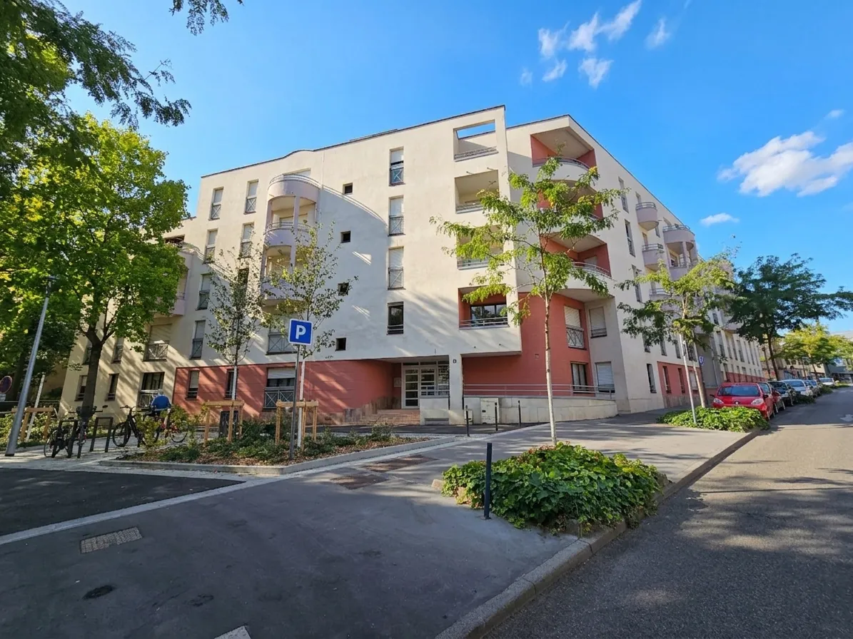 Bel appartement T2 à Nancy-Centre dans une résidence bien entretenue