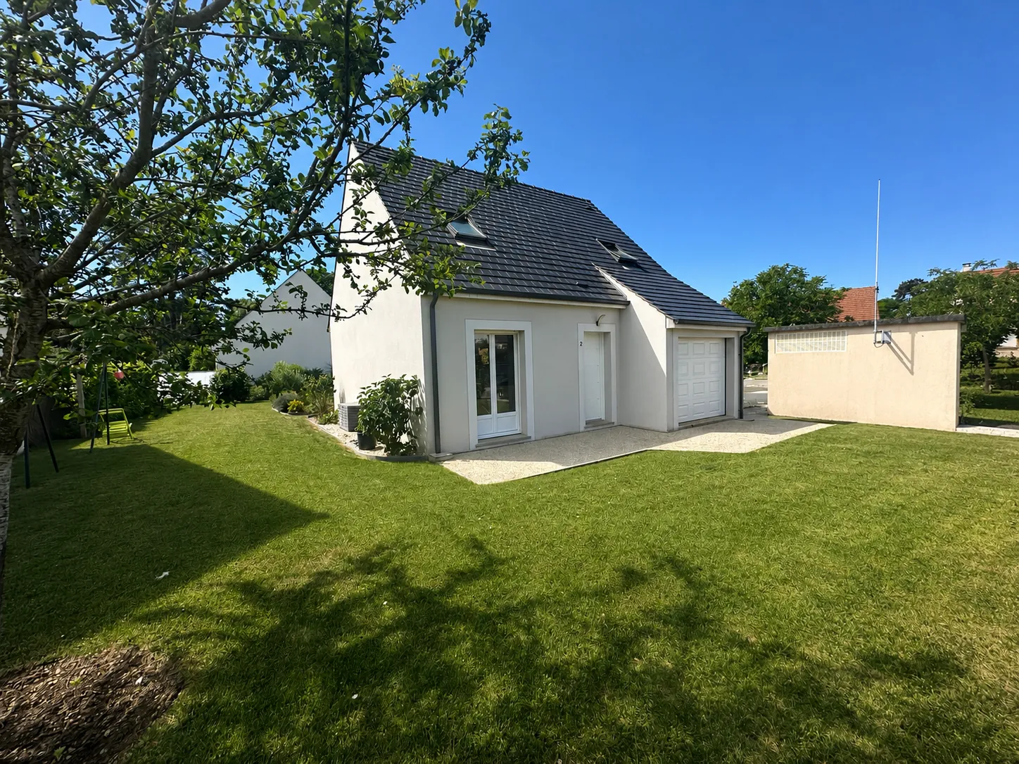 Maison récente de 90 m² avec jardin à Auneau et ses environs
