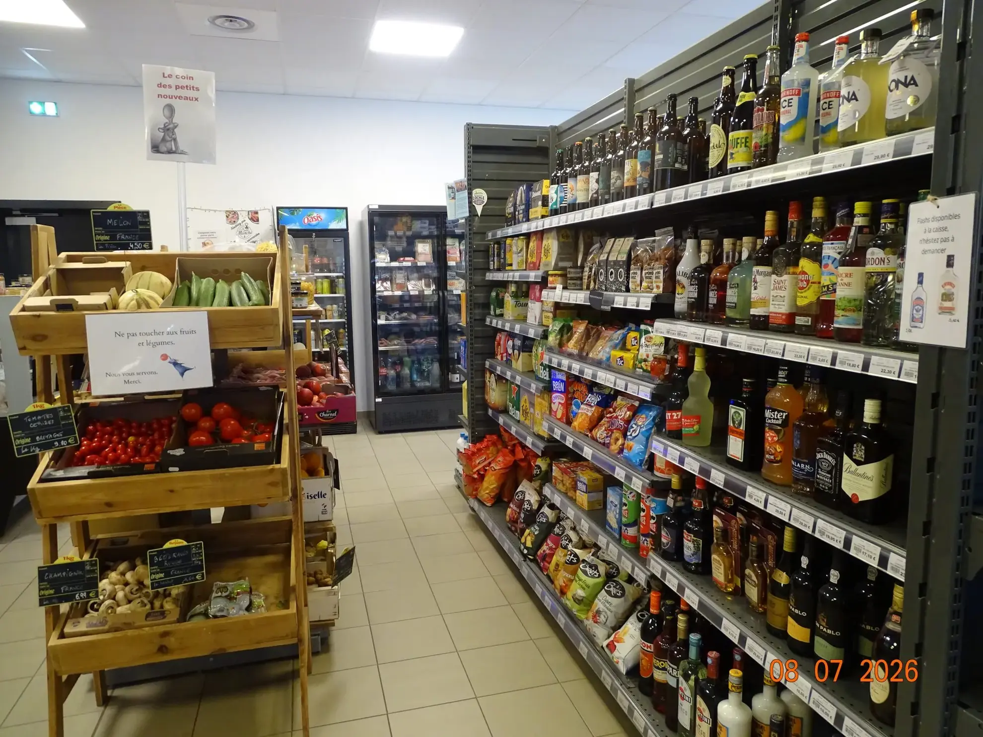 Opportunité de vente d'une supérette locale de 100 m² dans une ville dynamique