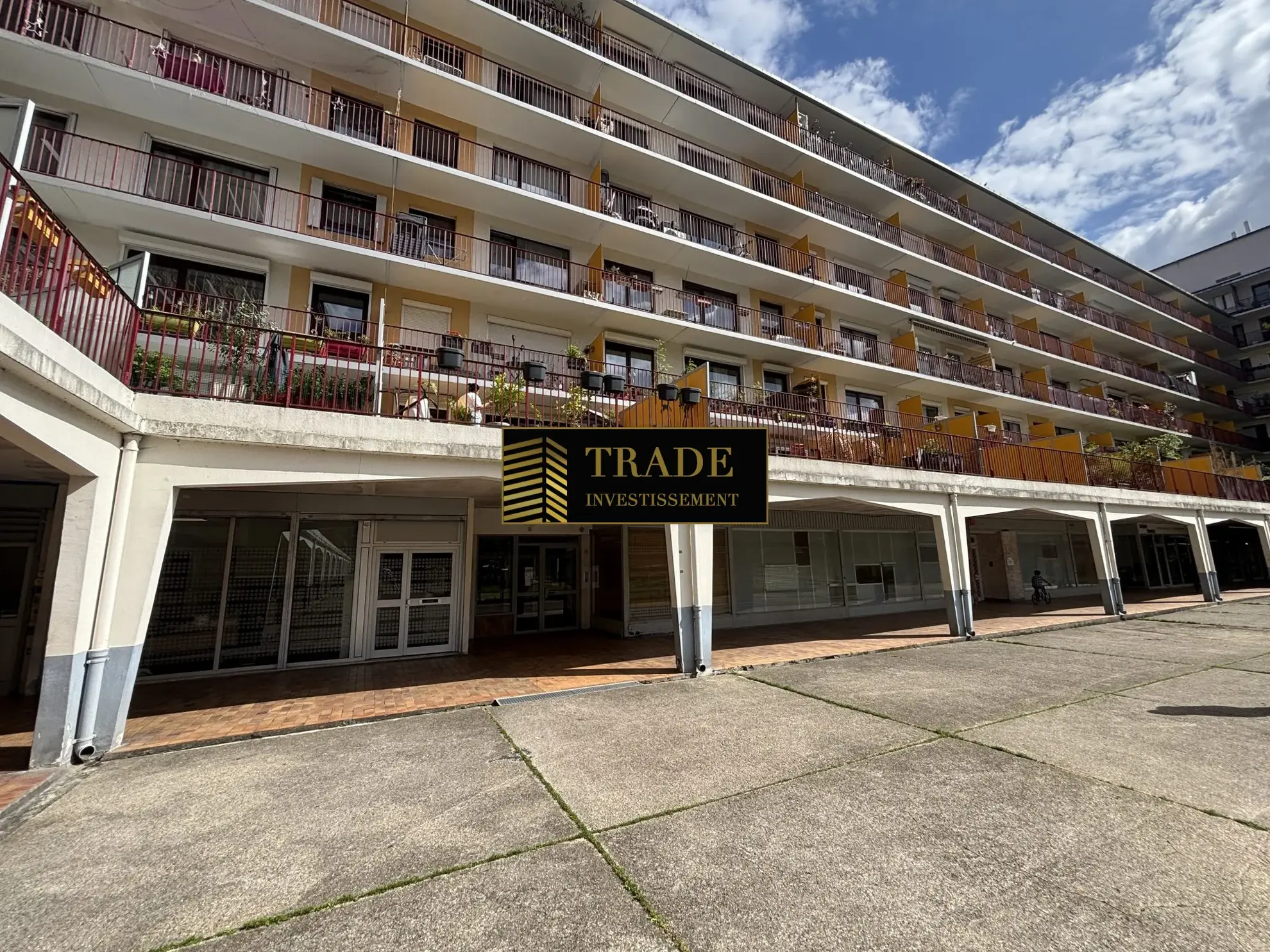 Appartement 3 pièces avec balcon, cave et parking à Rosny-sous-Bois centre-ville