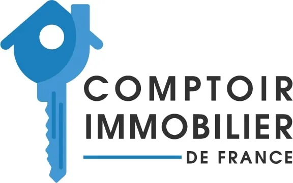 Terrain constructible de 1500 m² en Ardèche en zone UC, idéal pour plusieurs logements