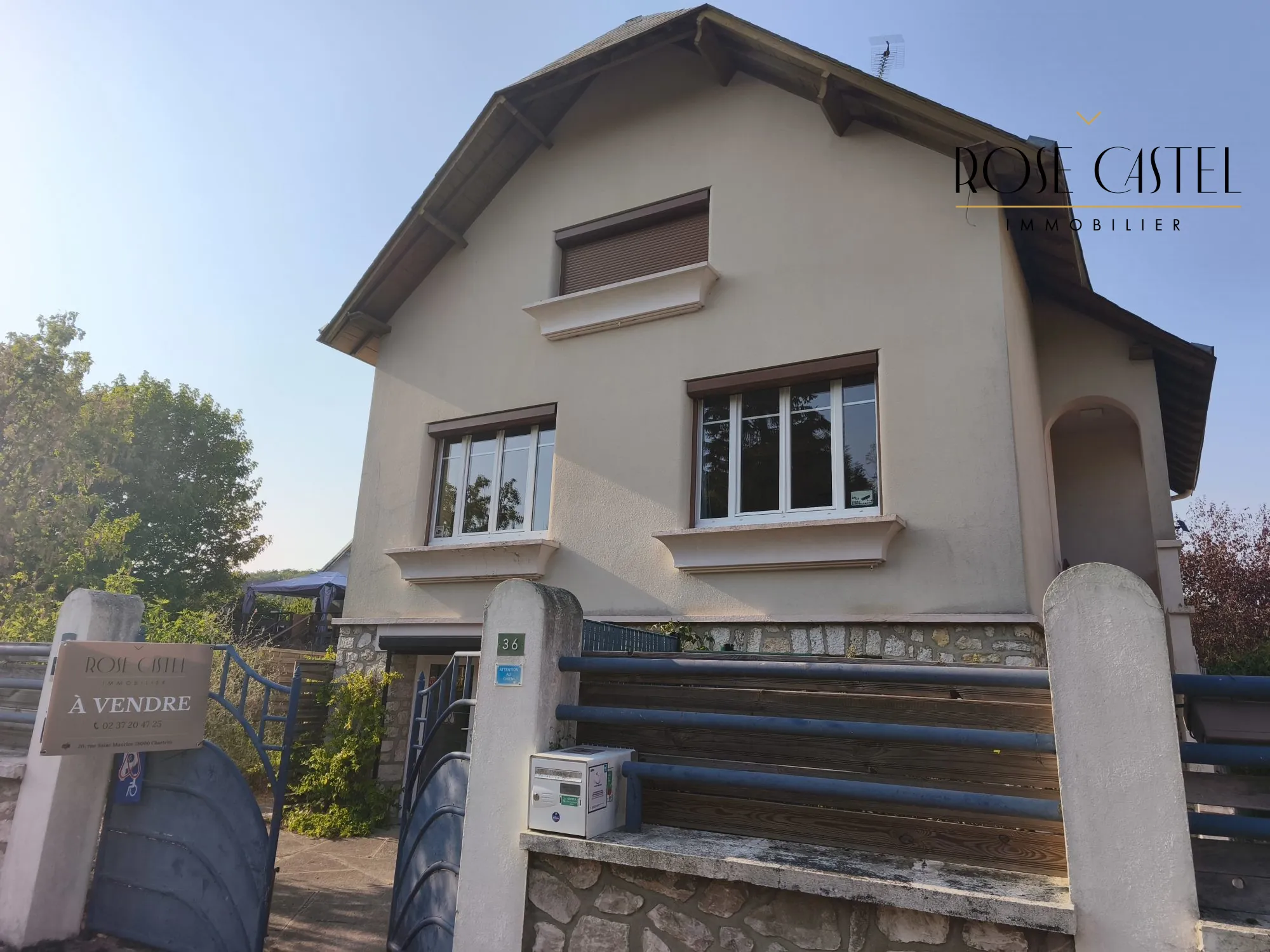 Maison avec studio indépendant et terrain d'agrément à Châteaudun