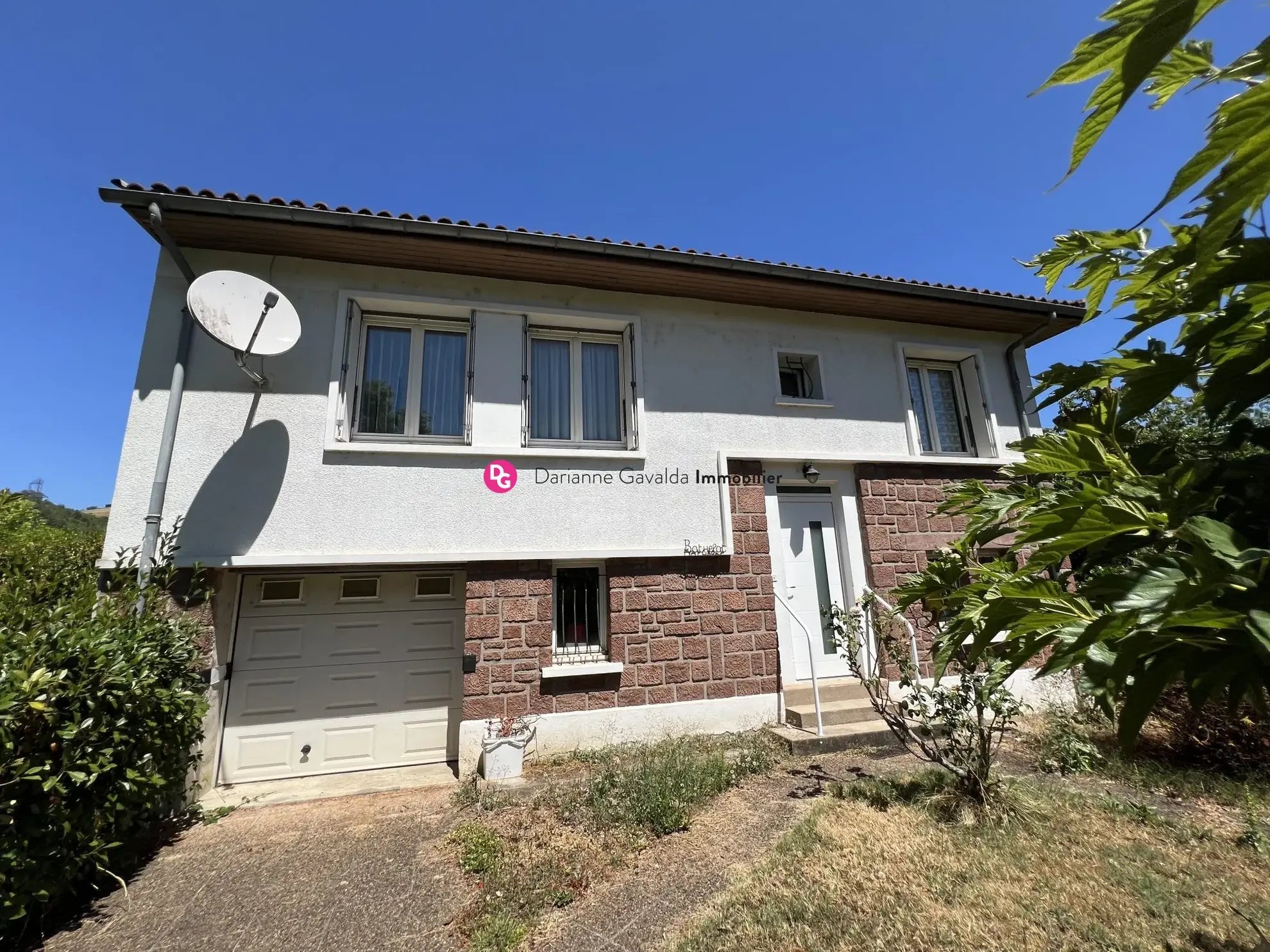 Maison à vendre à Decazeville avec jardin, garage et véranda