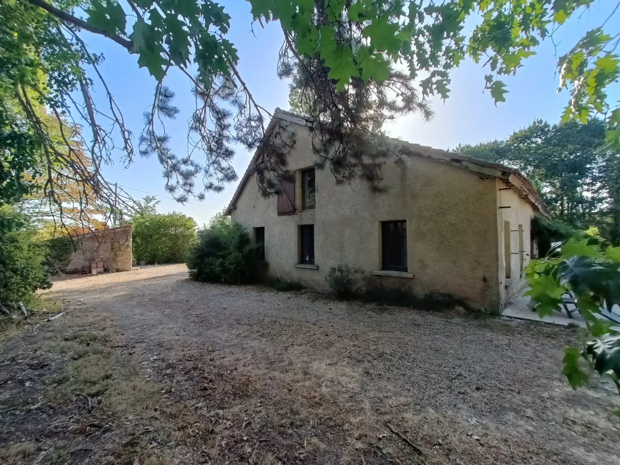 Belle Longère du XVIIIe avec Grand Parc à La Puye - Charme et Authenticité 