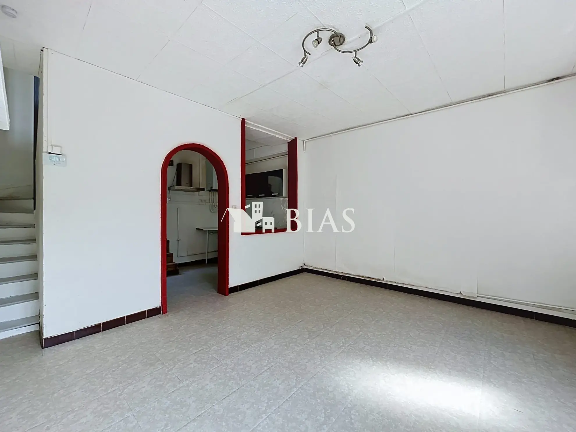 Maison jumelée à vendre à Barentin avec terrasse et jardin - Idéal premier achat ou investissement