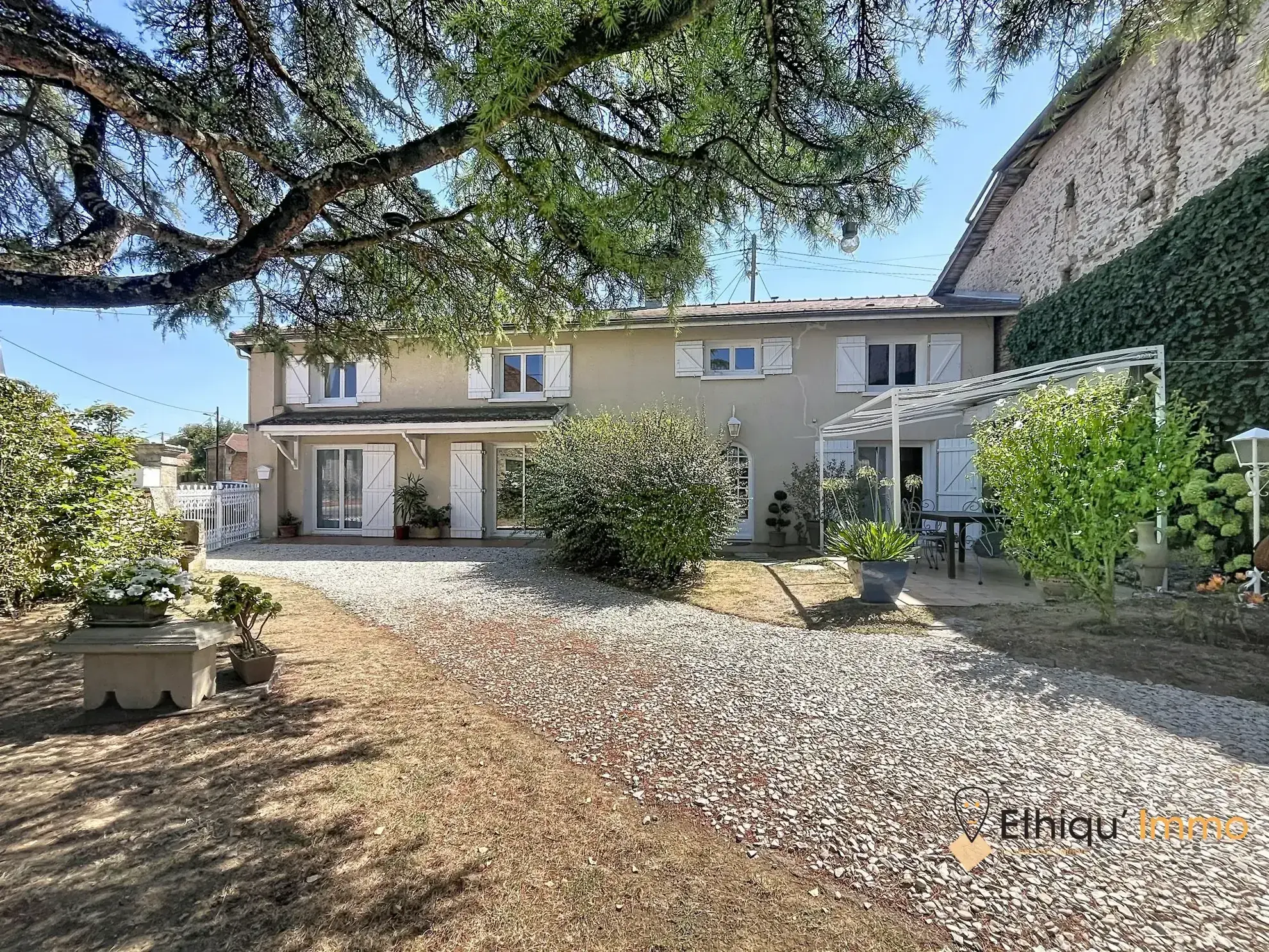 Maison de 177 m² à Nully avec 3 chambres, jardin clos et garage