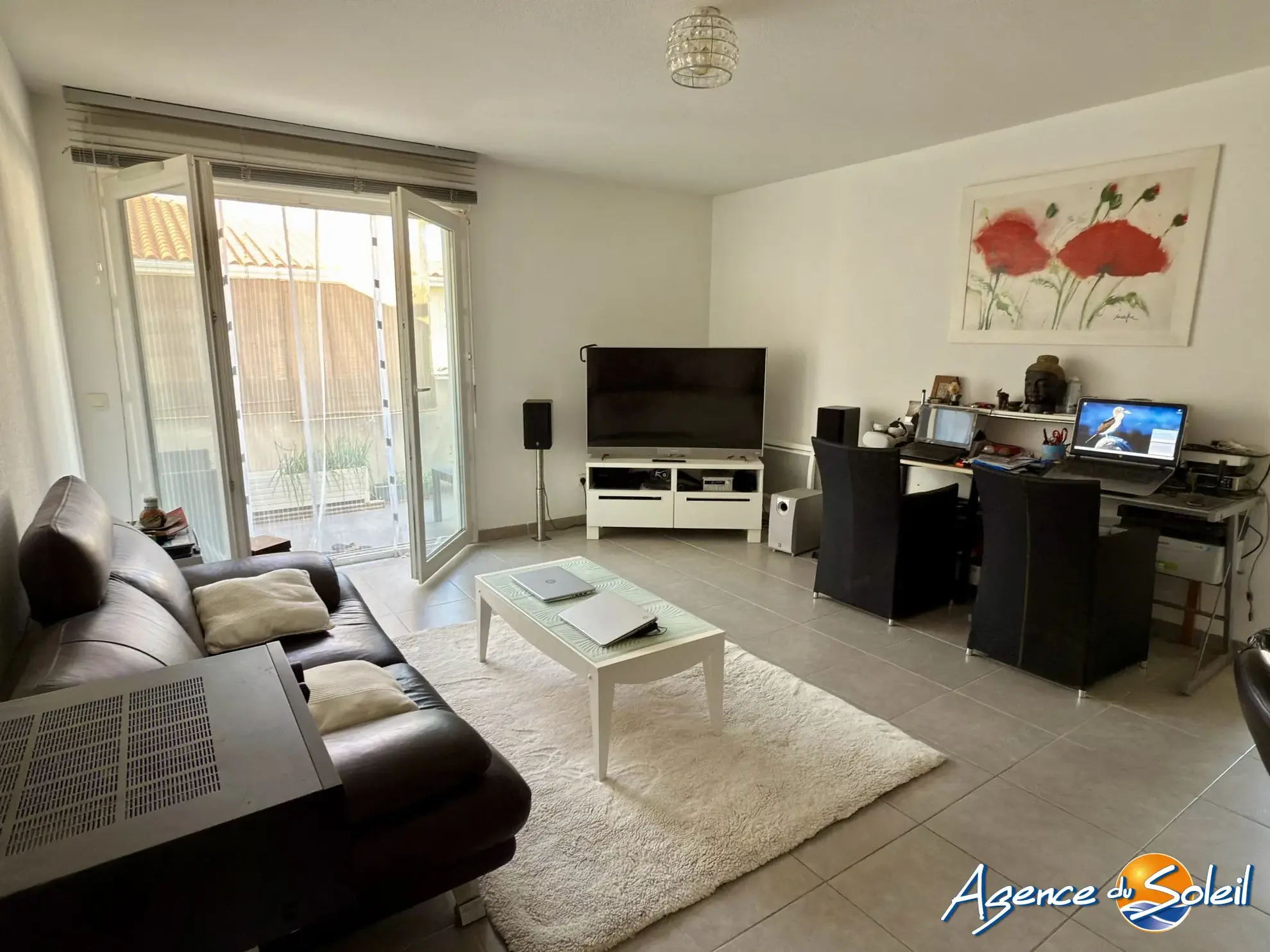 Appartement T3 avec Terrasse et Deux Parkings à Saint-Cyprien