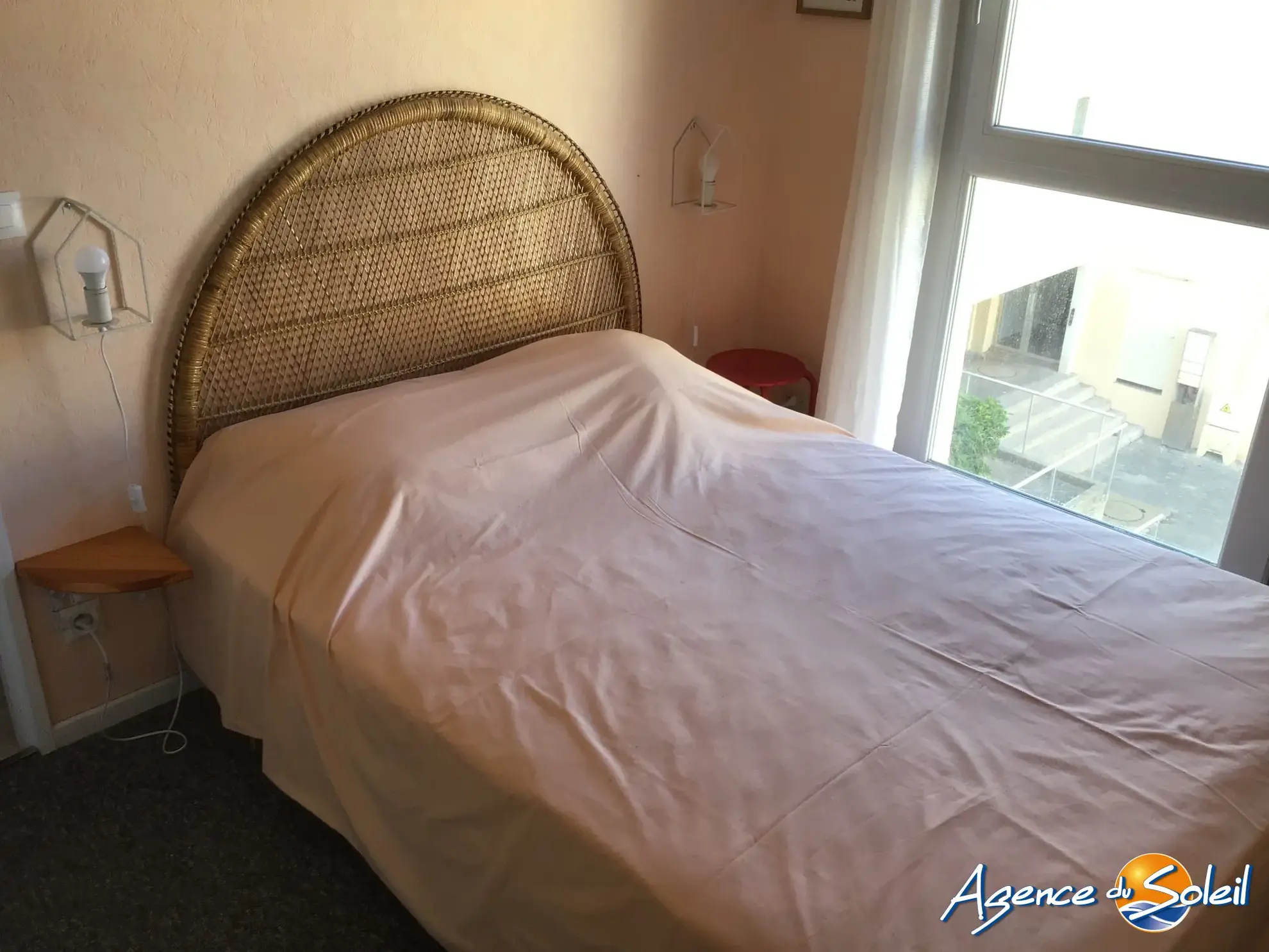 Appartement T2 avec mezzanine à Gruissan, proximité port et plage, résidence sécurisée 