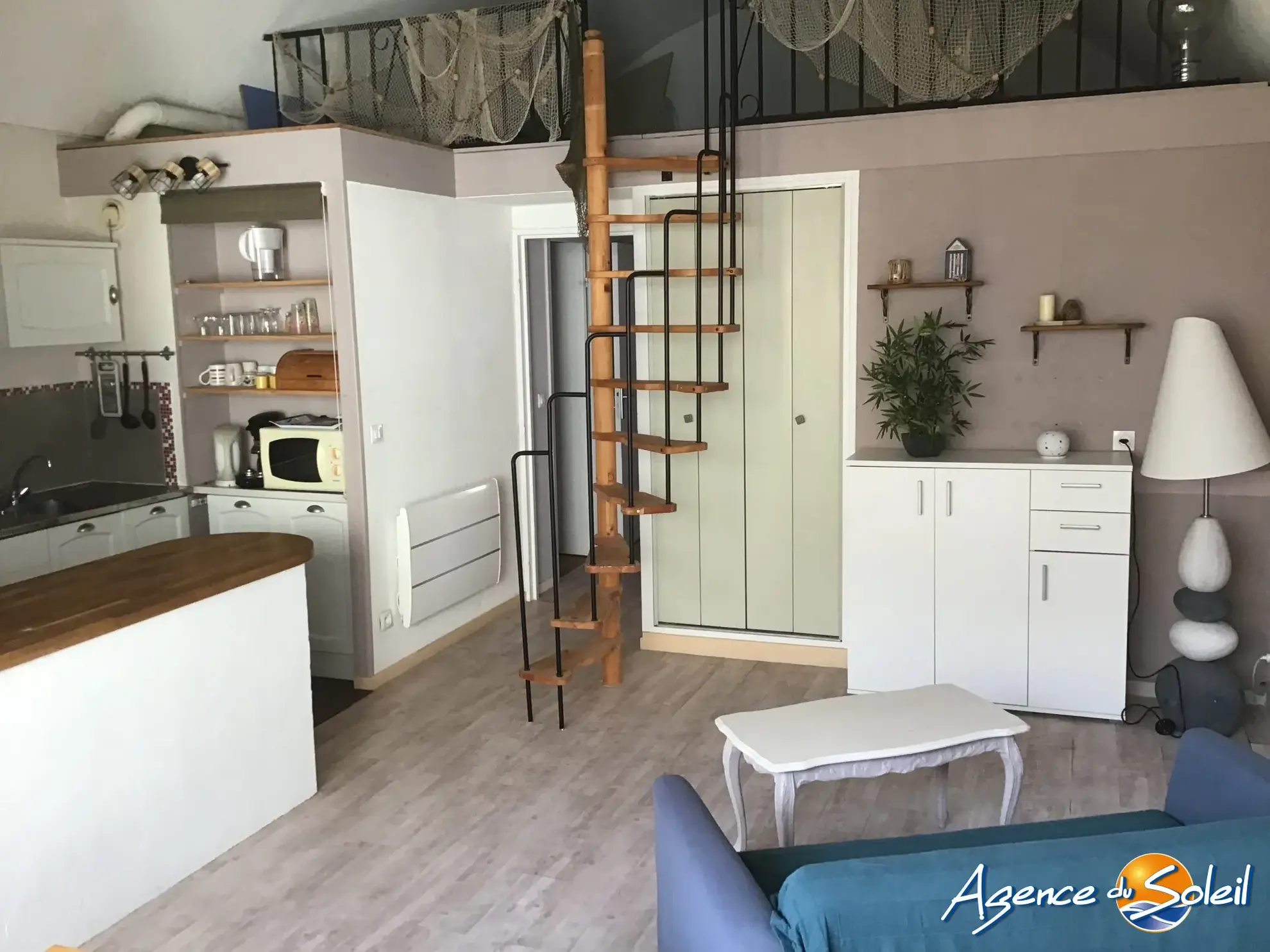 Appartement T2 avec mezzanine à Gruissan, proximité port et plage, résidence sécurisée