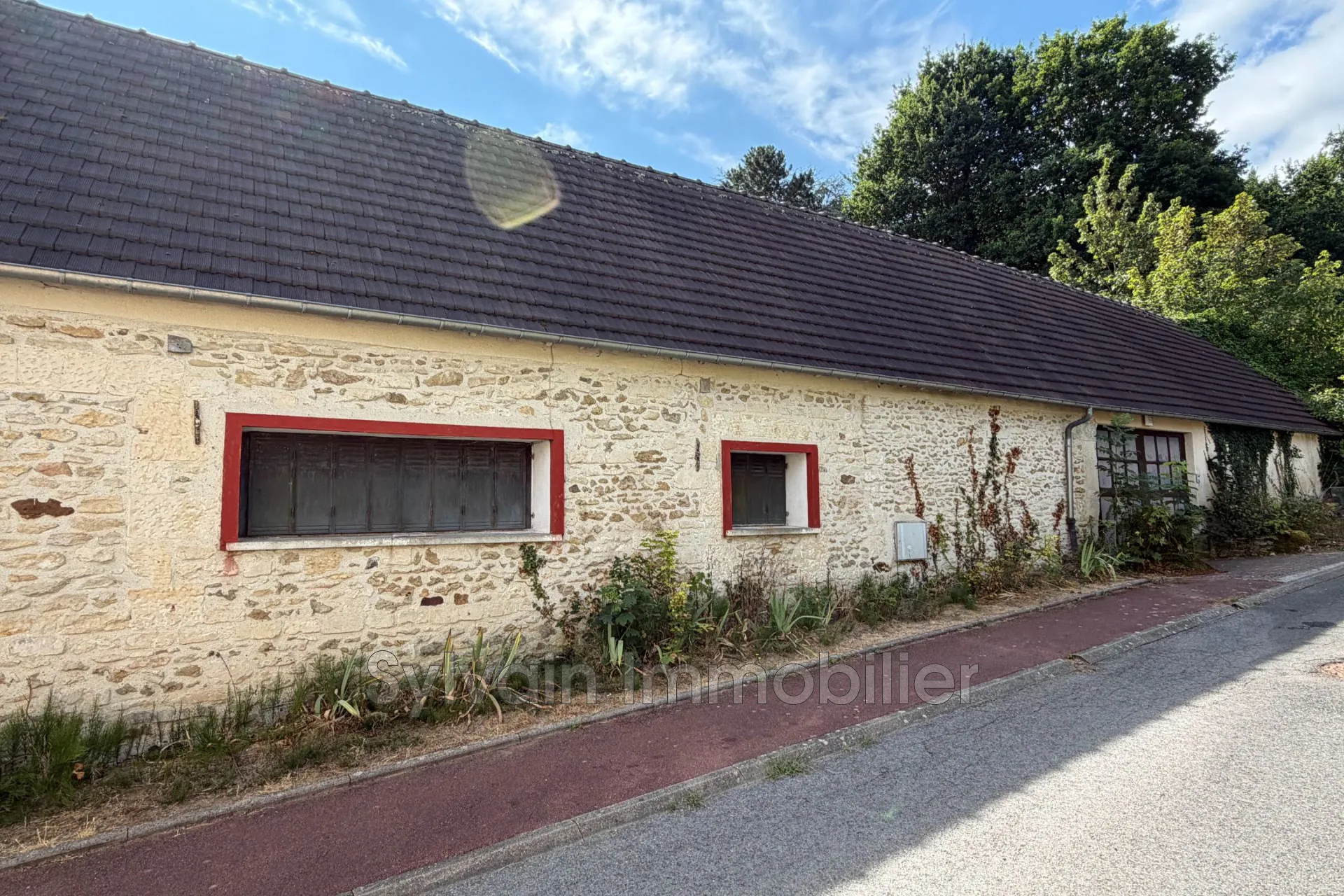 Maison à rénové avec grand terrain à Agnetz, potentiel d'investissement