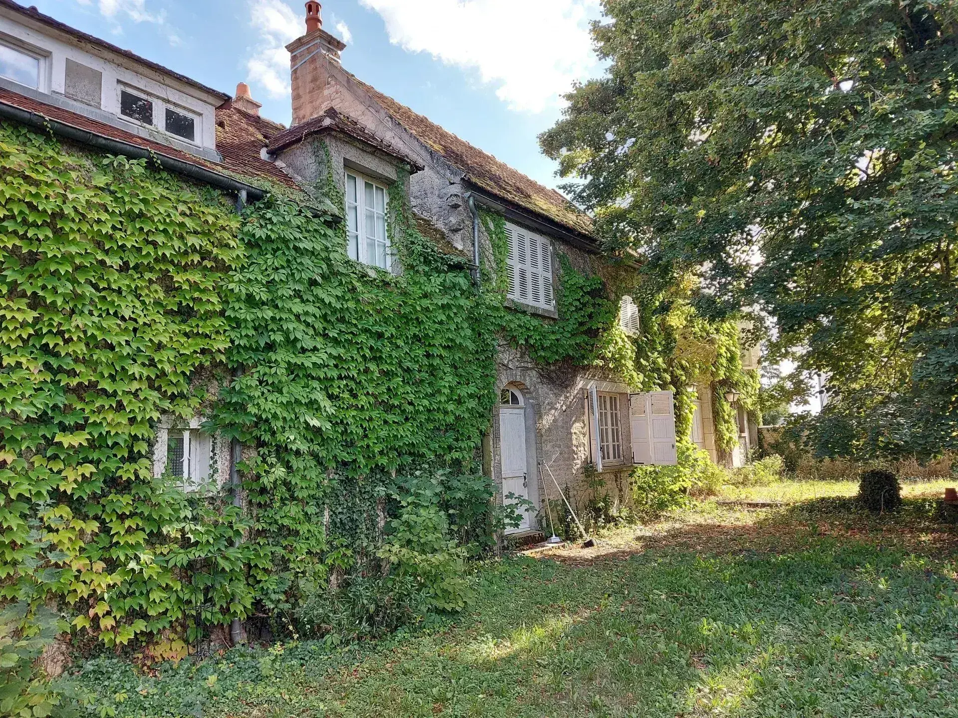 Maison de caractère à vendre à Ancy-le-Franc en Bourgogne-Franche-Comté