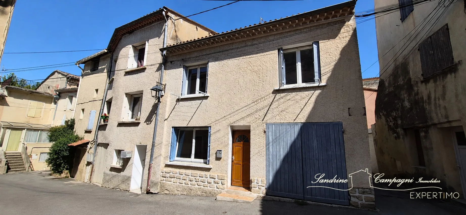 Maison de village à Mazan à rénover avec garage, lumineuse et plein sud