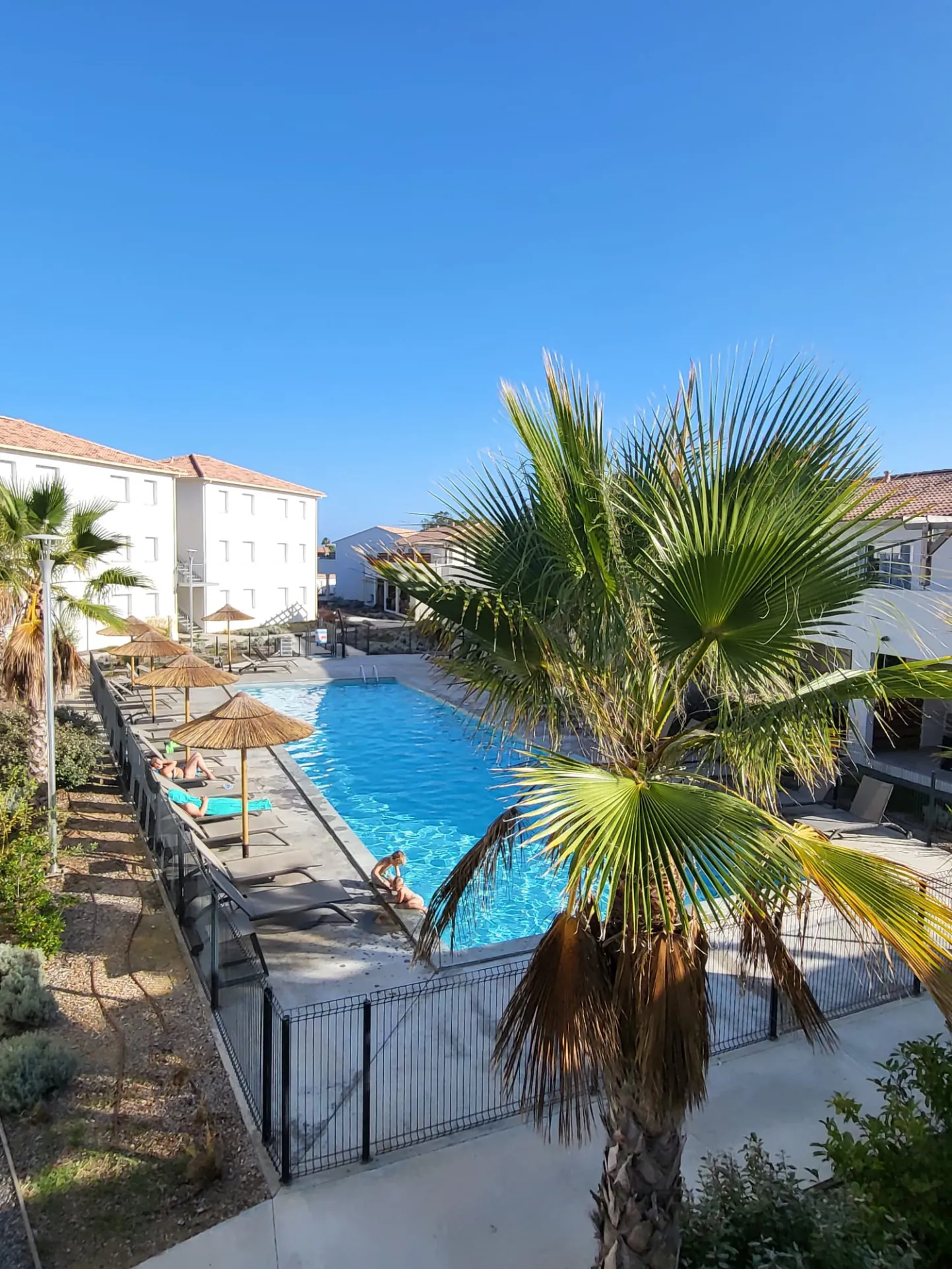 Studio de 22 m² avec terrasse en bord de mer à Linguizzetta, Haute-Corse