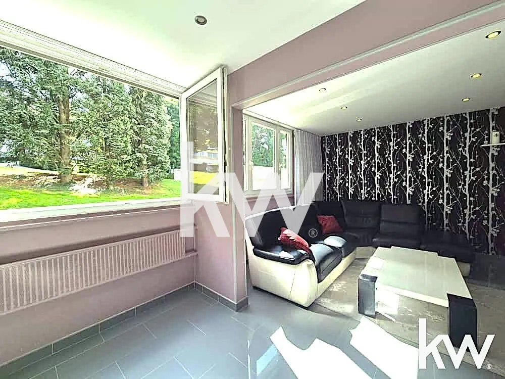 Bel appartement lumineux de 3 chambres à Saint-Étienne, idéalement situé