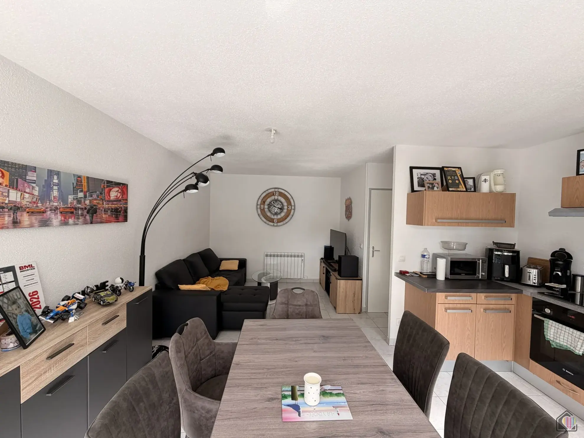 Appartement T2 rénové avec balcon, ascenseur et parking à Fécamp