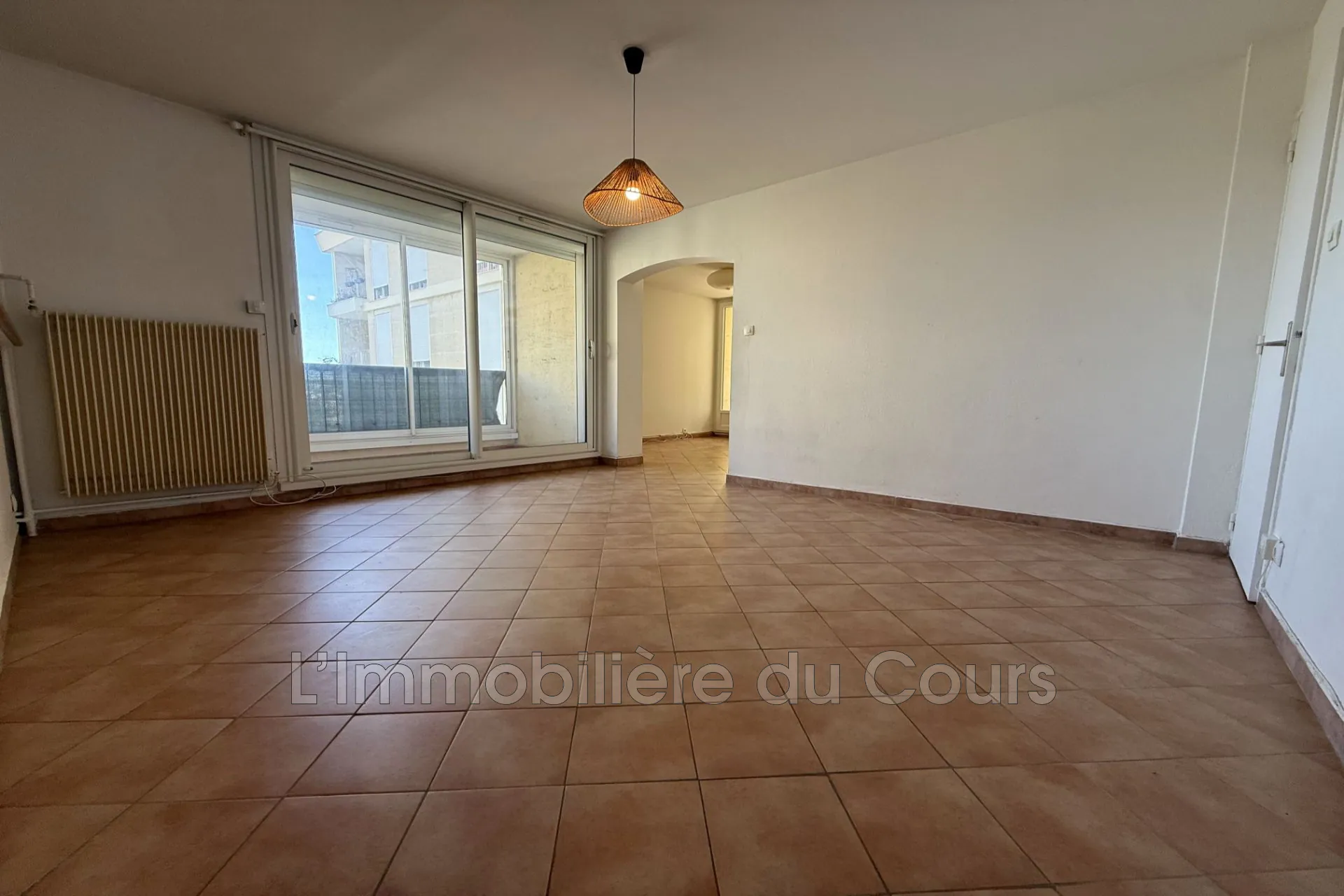 Achat appartement 3/4 à Jonquières Martigues avec vérandas et cave