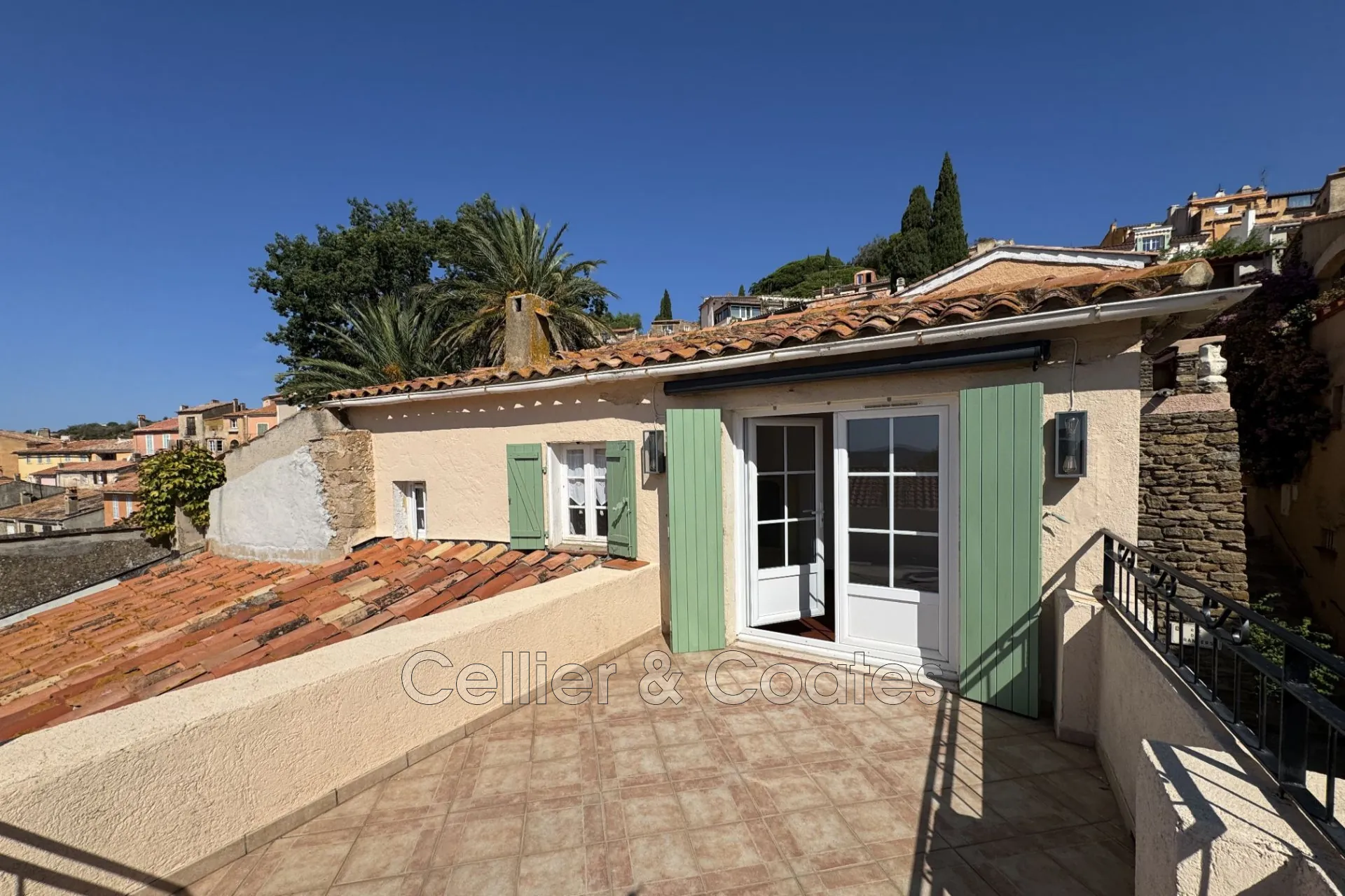Jolie maison de village avec terrasse à Bormes-les-Mimosas